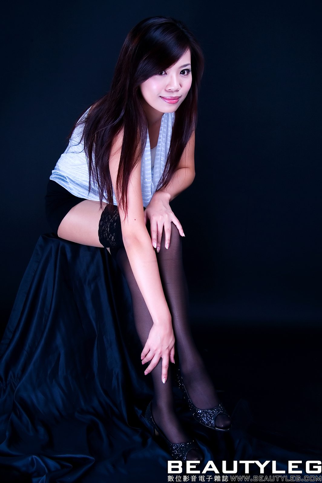 [BeautyLeg] No.100 Kate 在现浏览第1张