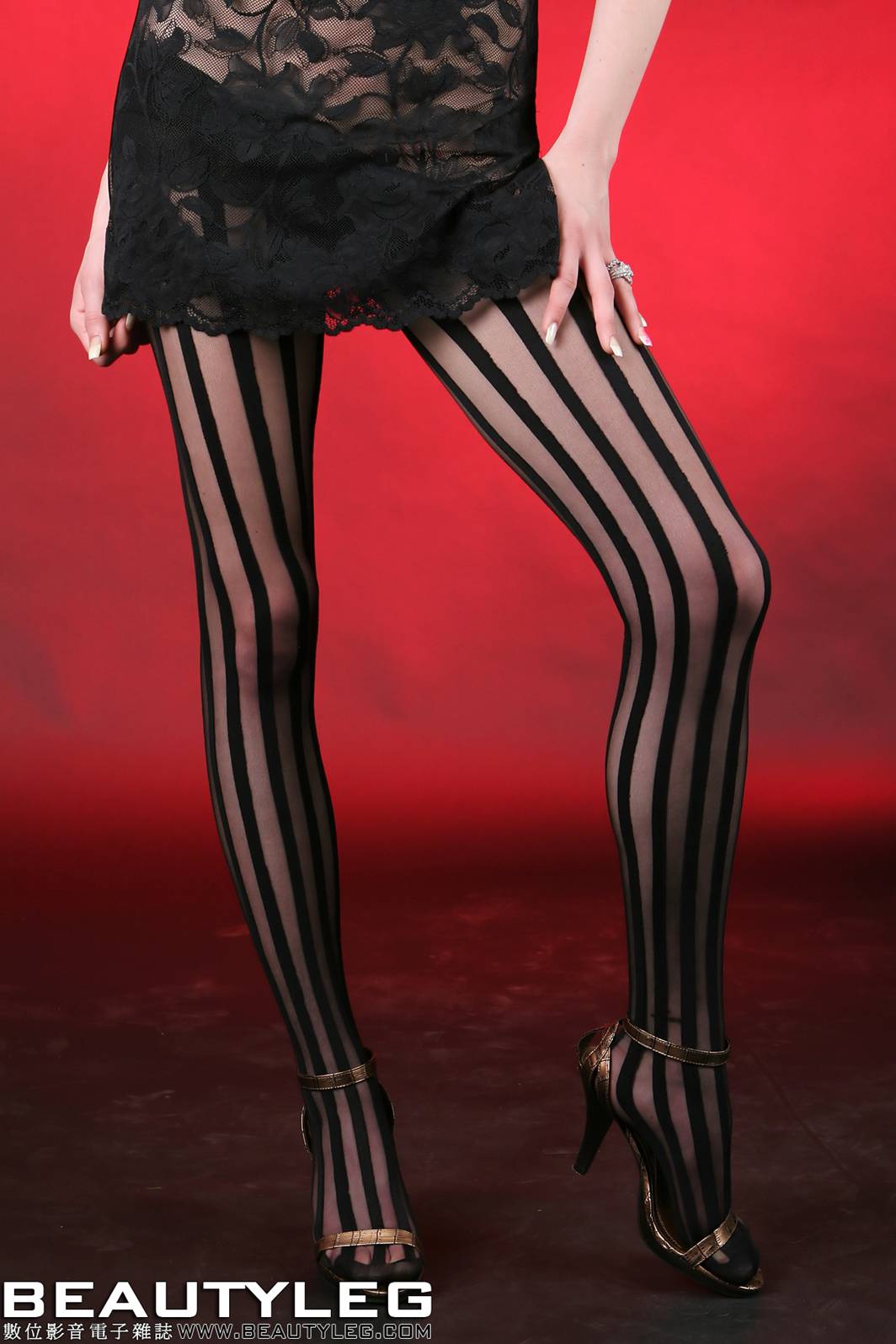 [BeautyLeg] No.111 Tracy 在现浏览第9张