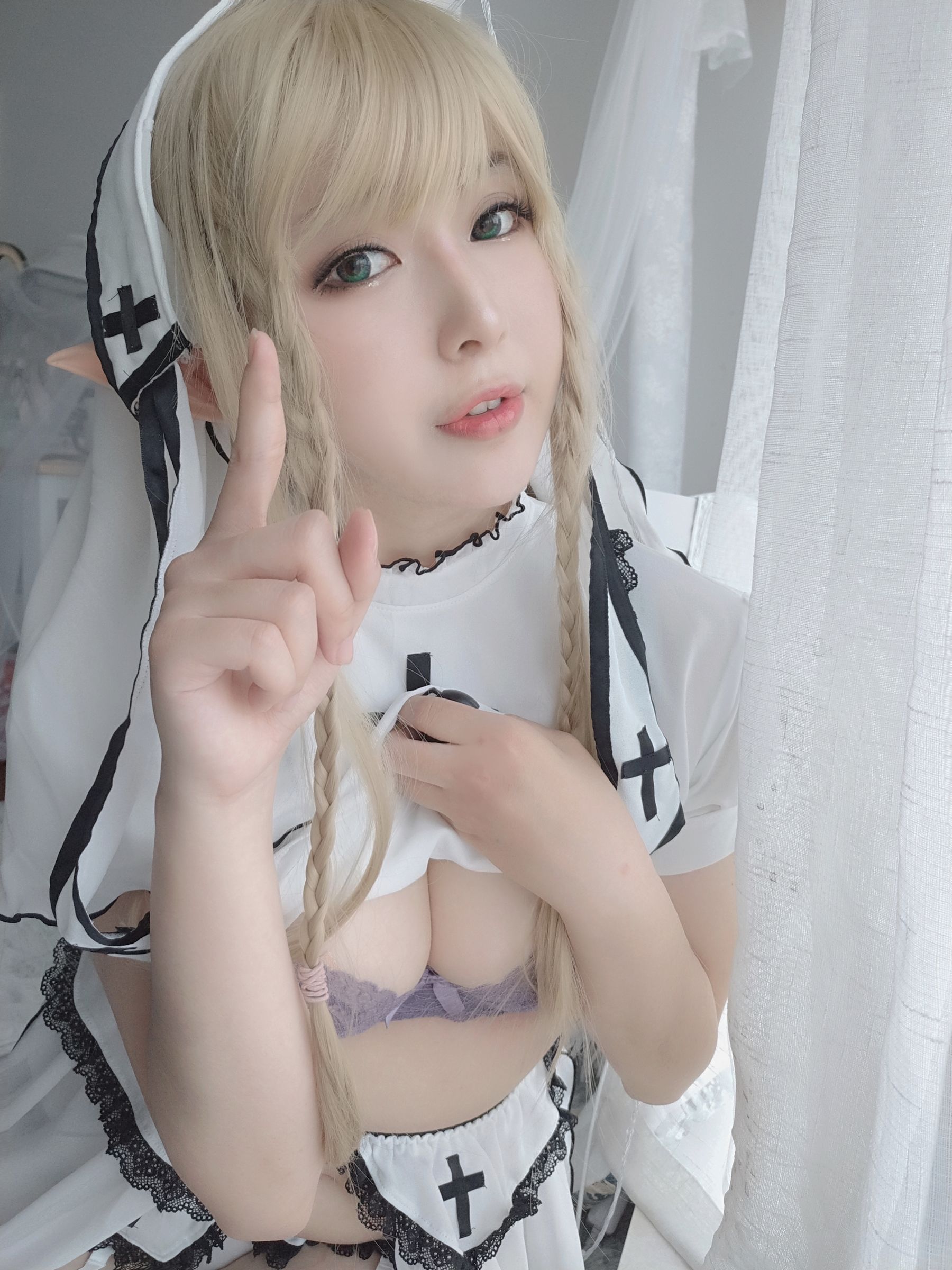 [网红COSER写真] 小容仔咕咕咕 - 容鸽第13张