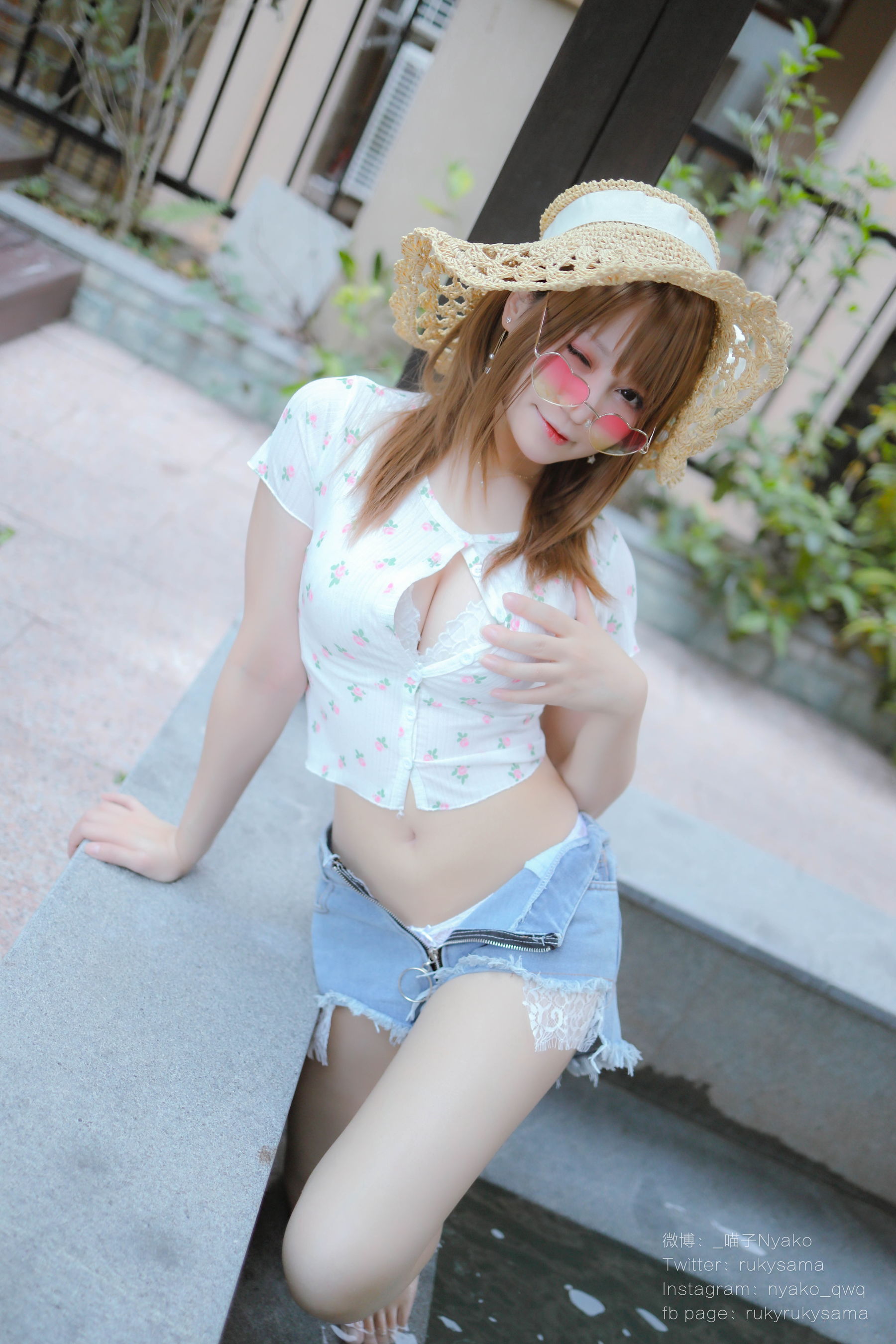 [网红COSER写真] 萌妹子Nyako喵子 - 温泉旅行第9张