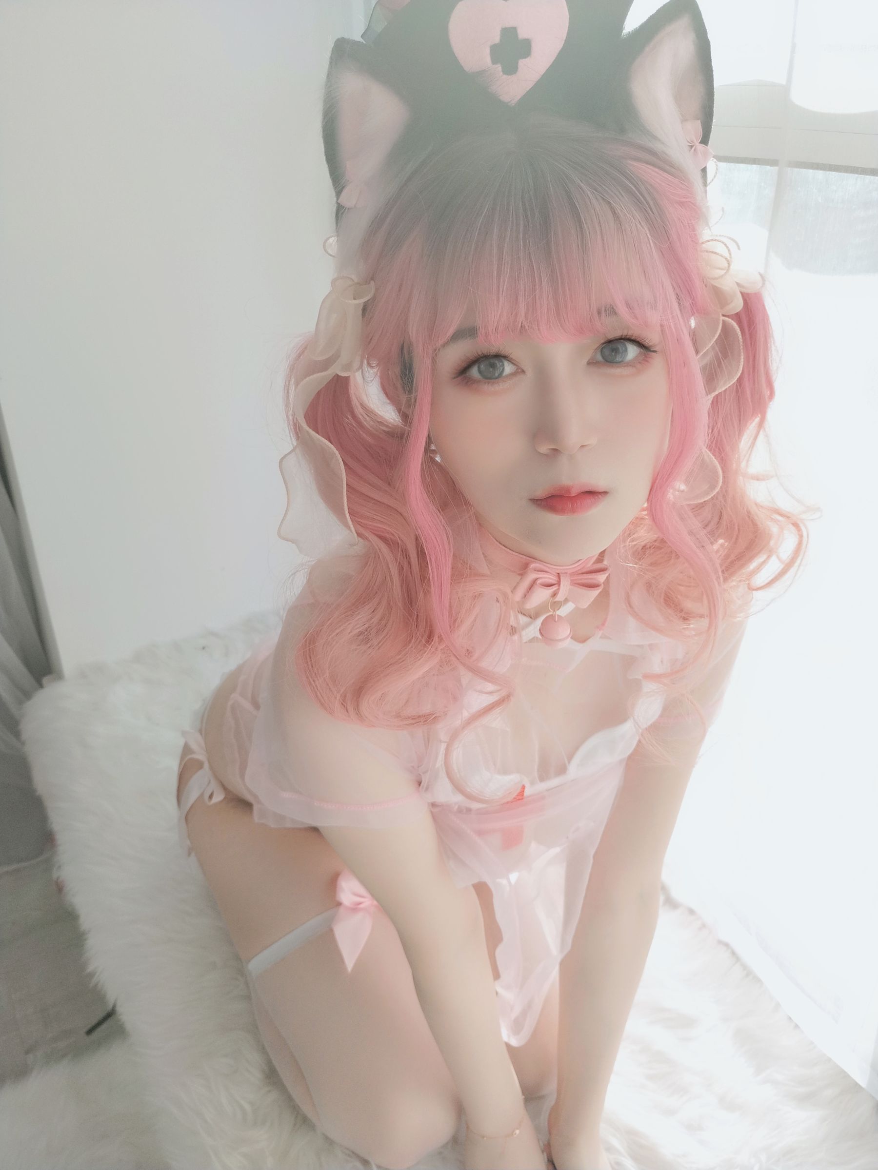 [COS福利] Coser小姐姐白银 - 猫咪护士第5张