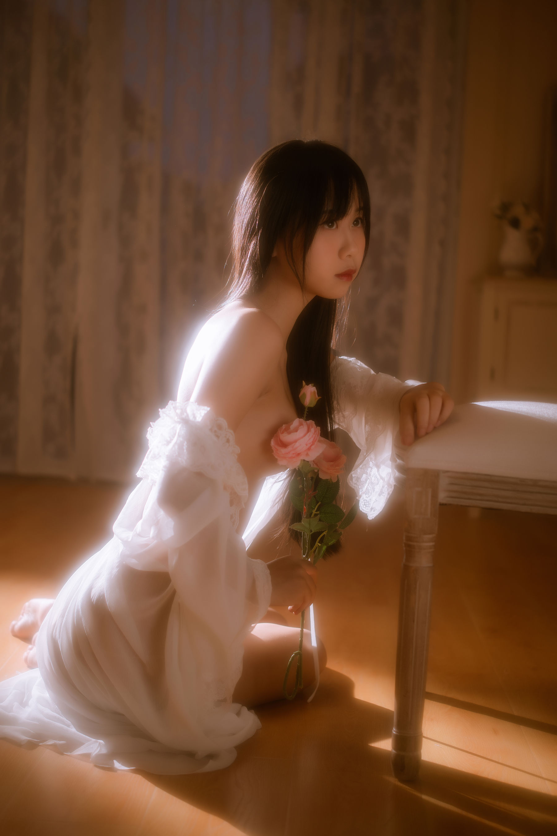 [COS福利] 阳光美少女萌芽儿o0 - 金色套装第14张