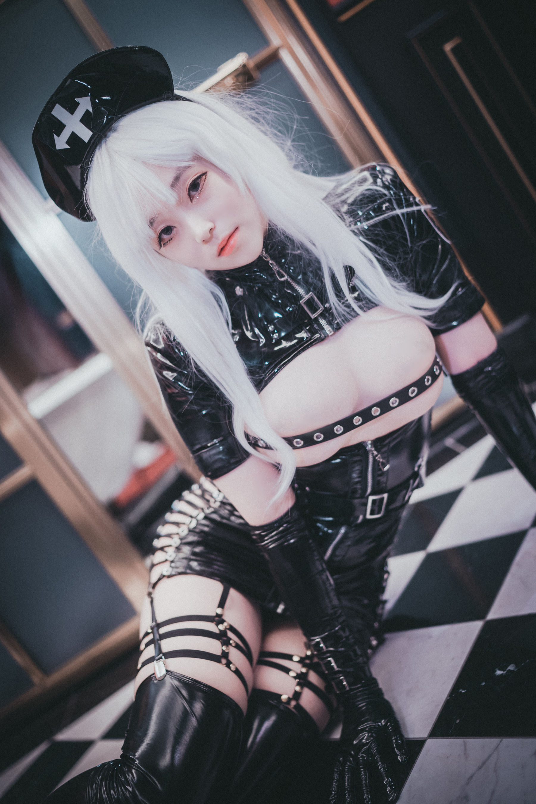 [COS福利] BamBi写真 - Poisonous Nurse第11张