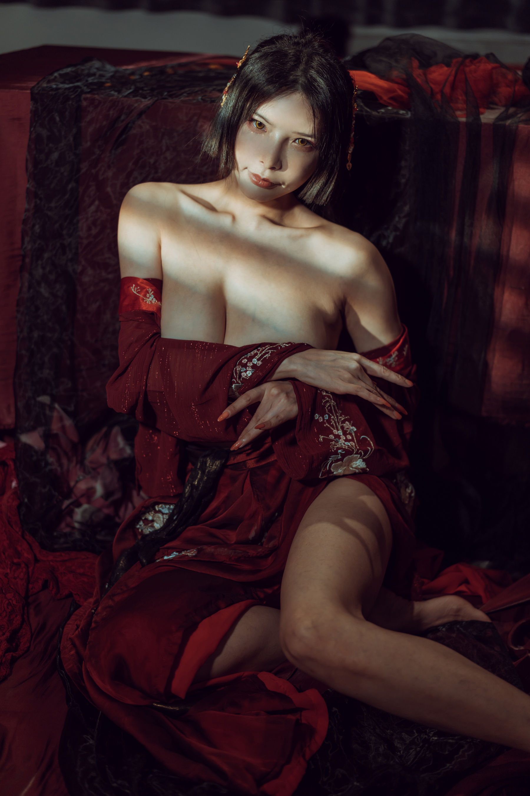 [COS福利] 秋和柯基(夏小秋秋秋) - 昏红帐第19张