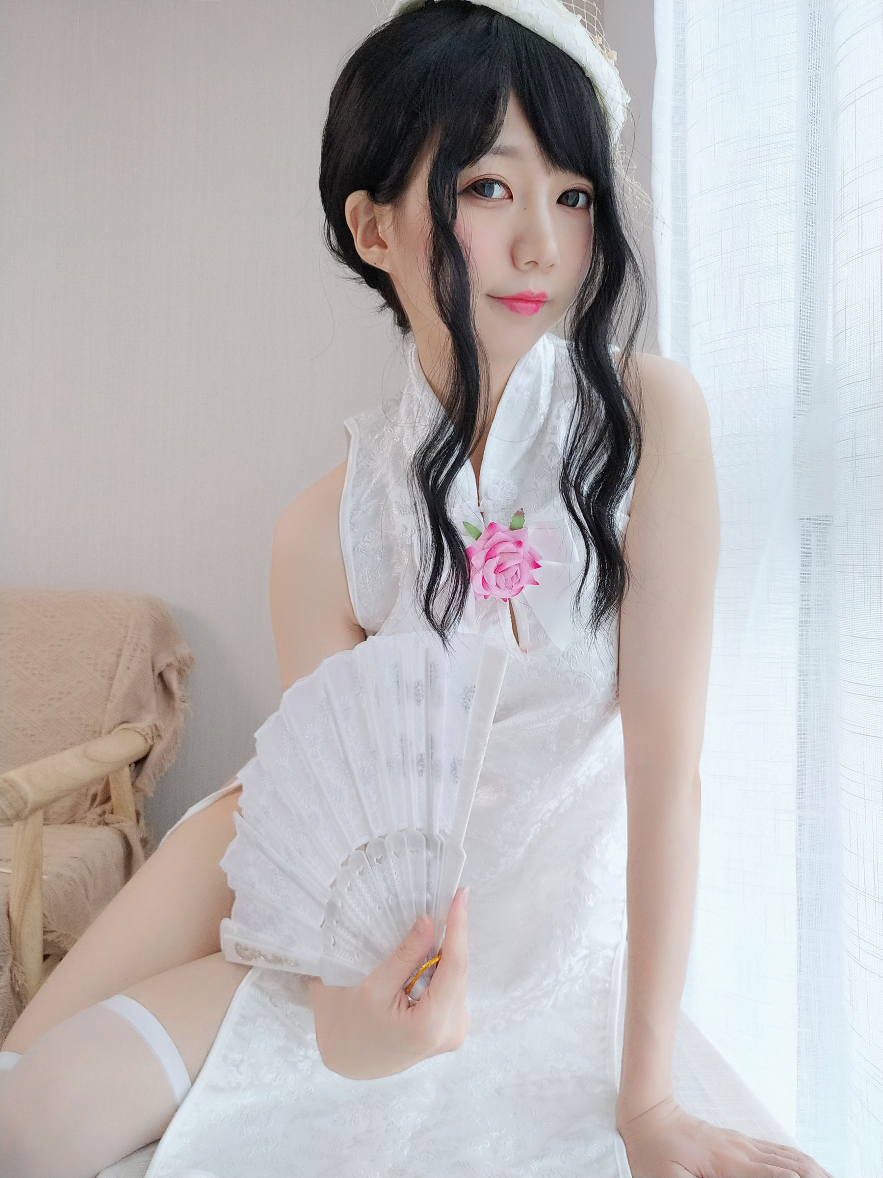 [COS福利] NAGISA魔物喵[fantia] - 純白のチャイナドレス第1张