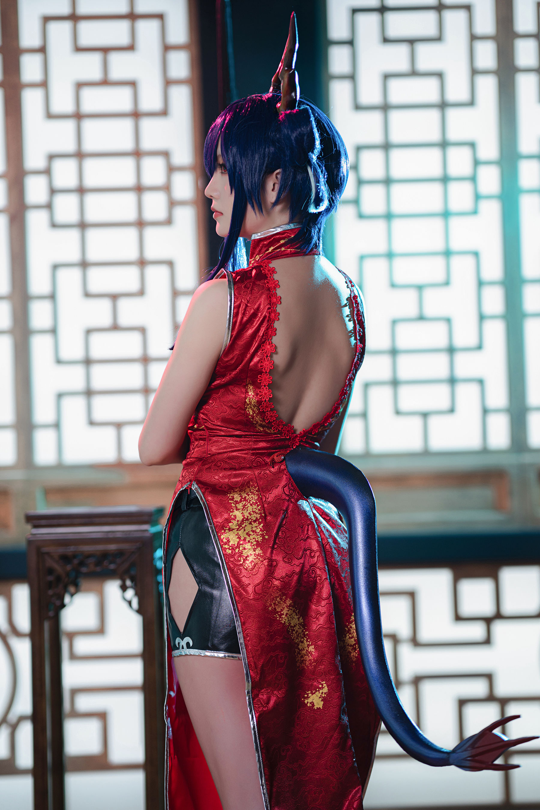 [COS福利] Coser小姐姐星之迟迟 - 明日方舟《陈》第1张