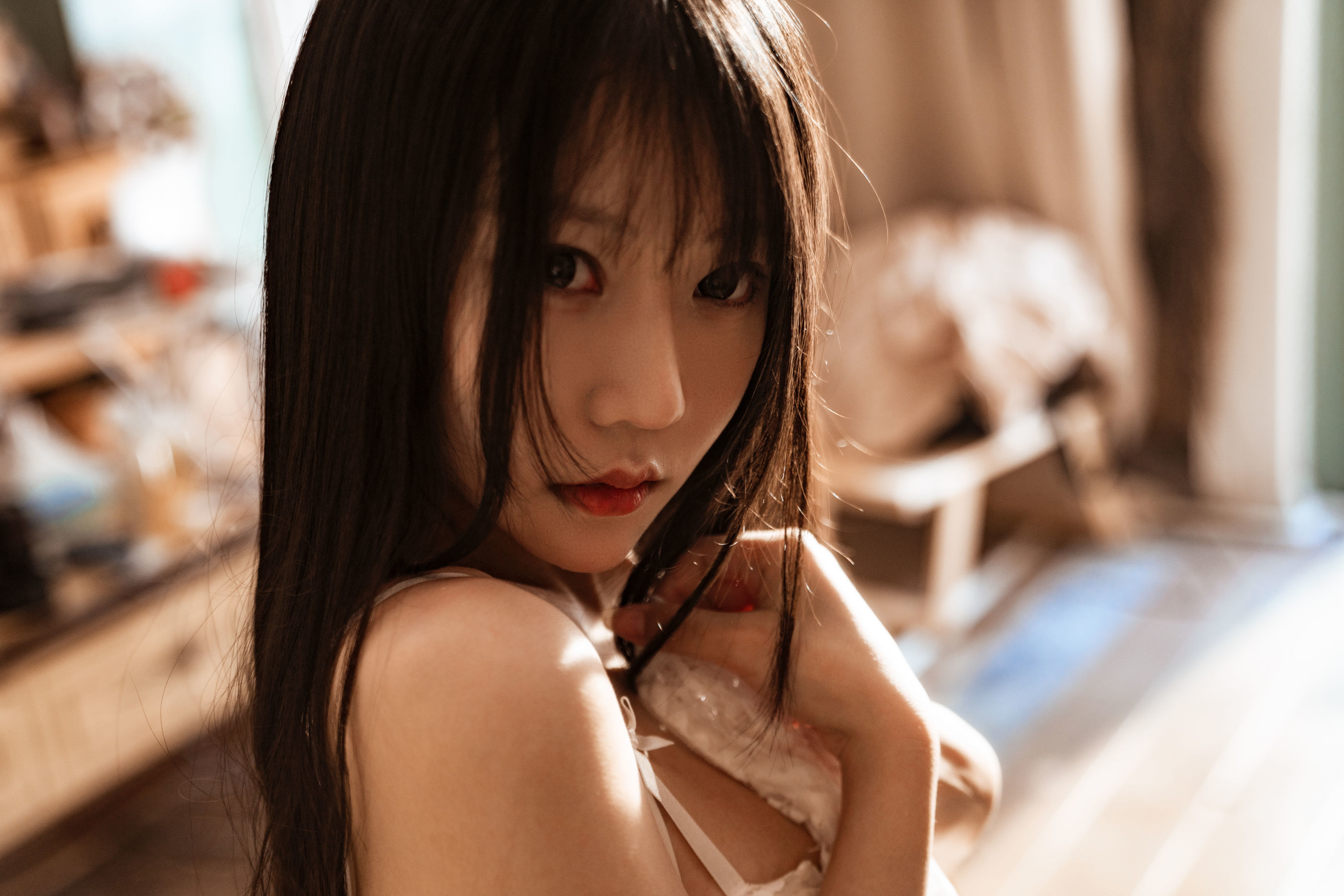 [网红COSER] 香草喵露露 - 室内白色蕾丝第22张