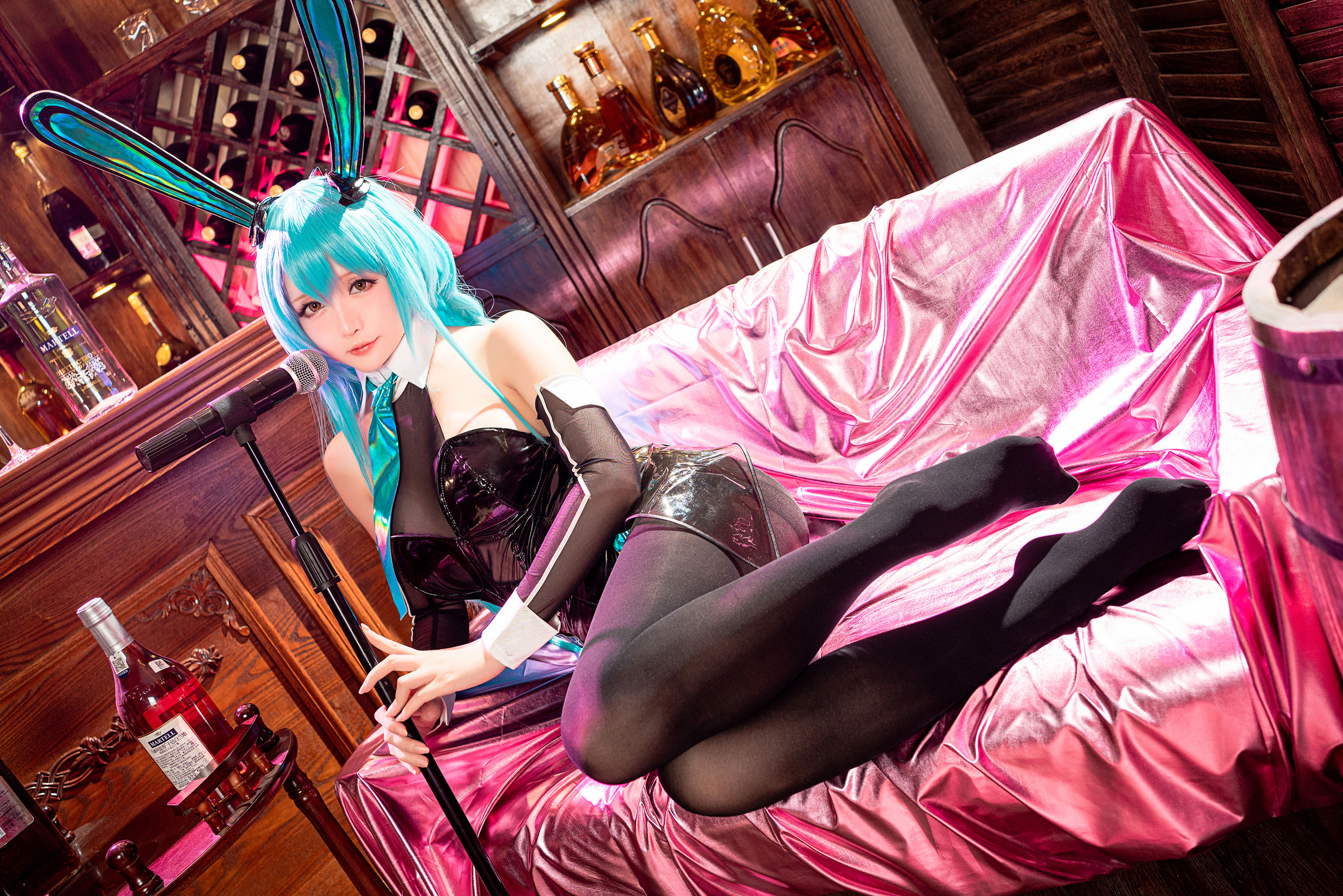 [网红COSER写真] Coser小姐姐星之迟迟 - 纯白と漆黑《树城》第7张