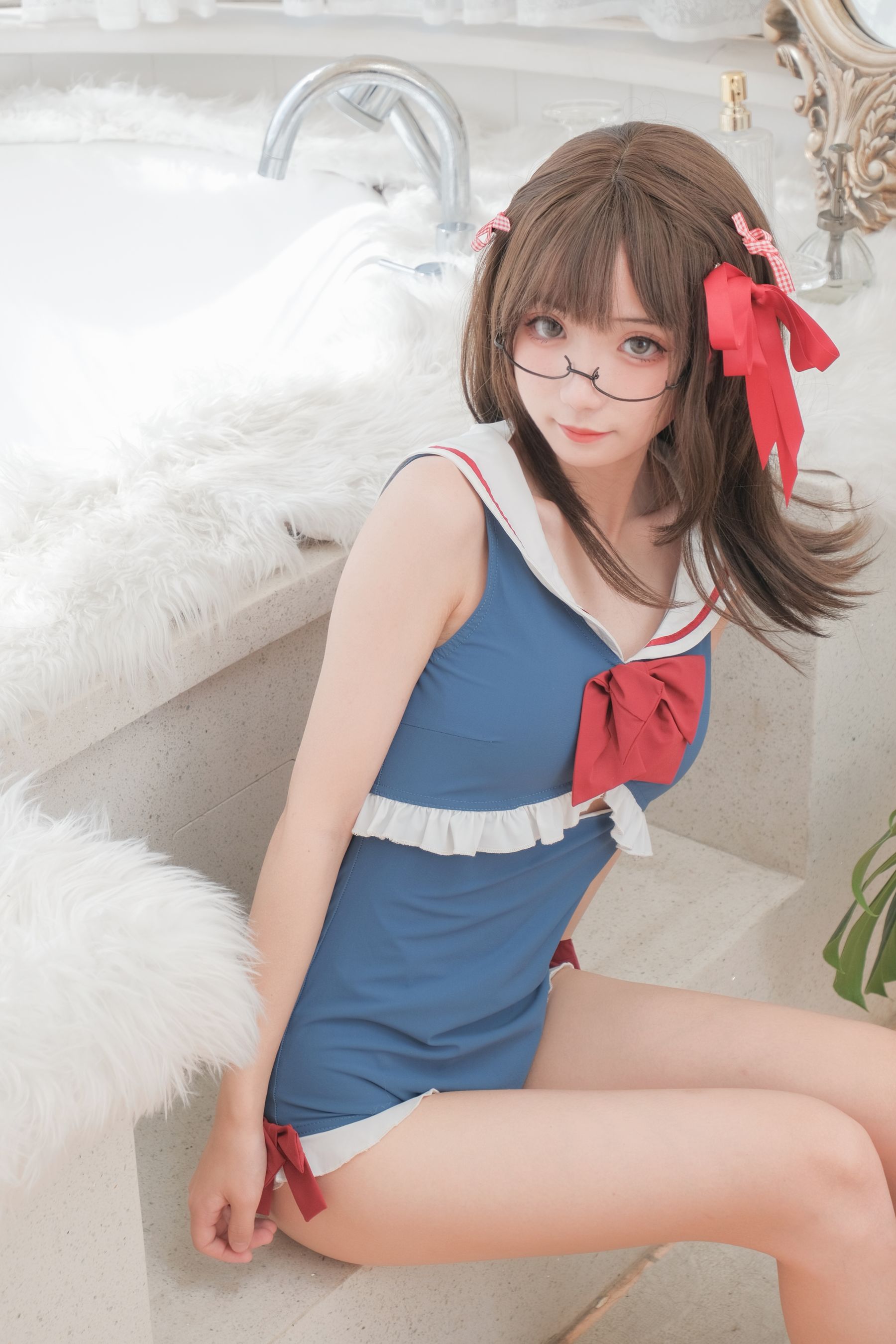 [福利COS] 花柒Hana - 白雪姬泳装第1张