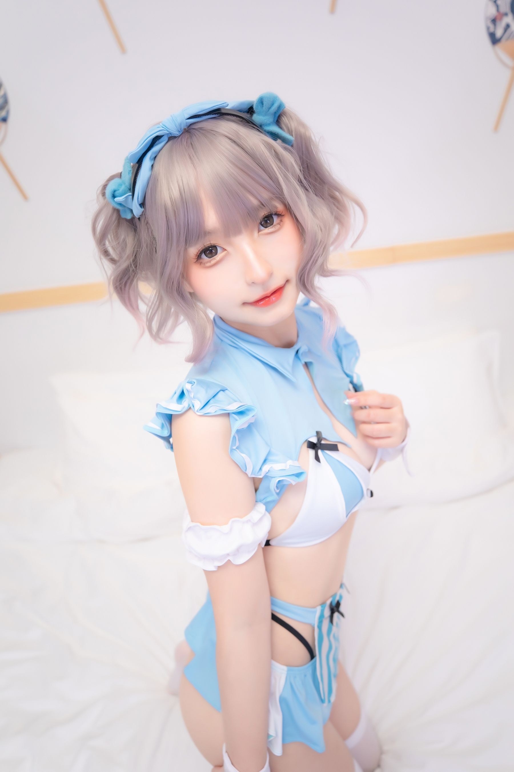 [福利COS] 神楽坂真冬 蓝调女仆第17张