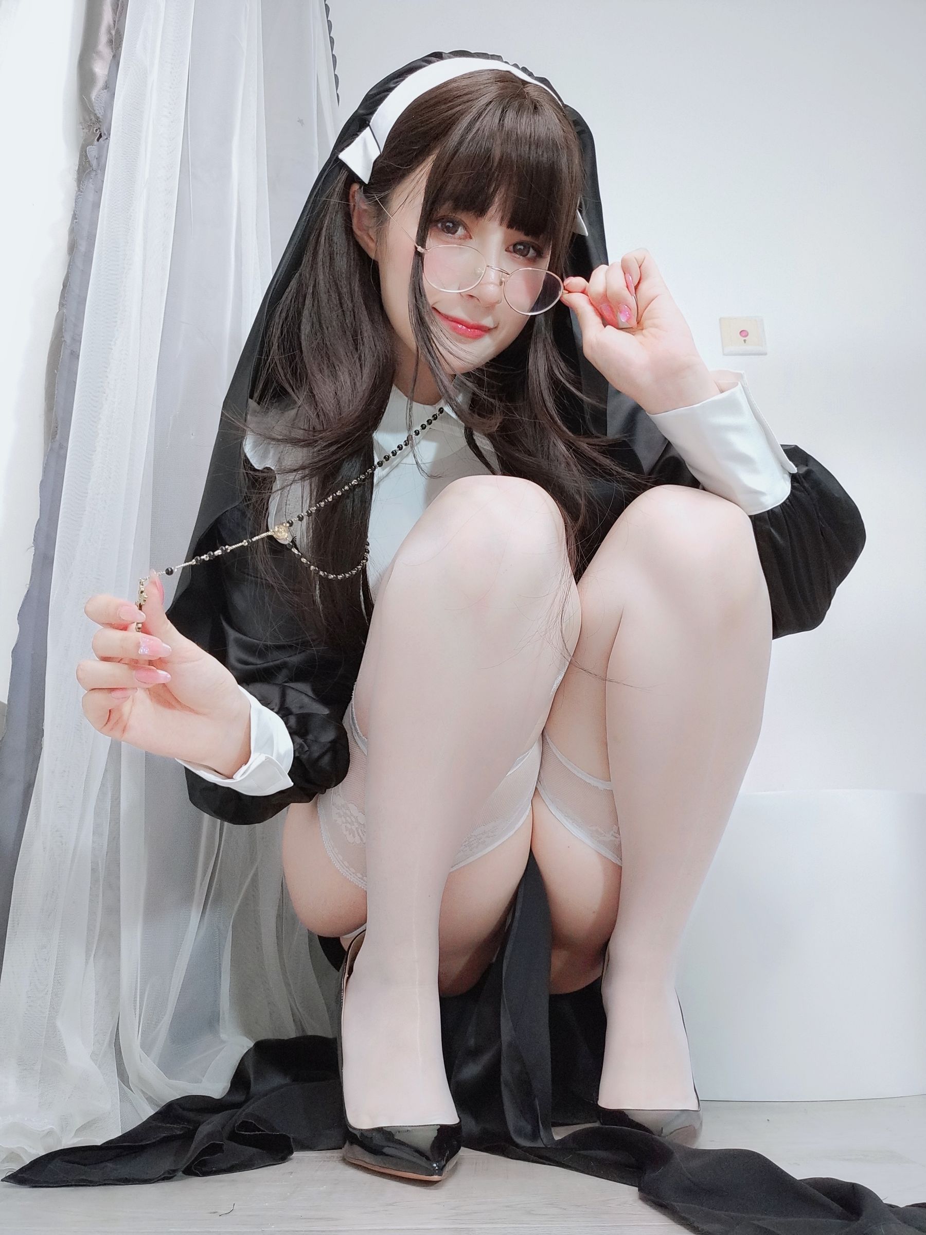 [福利COS] Coser小姐姐白银 - 修女第24张