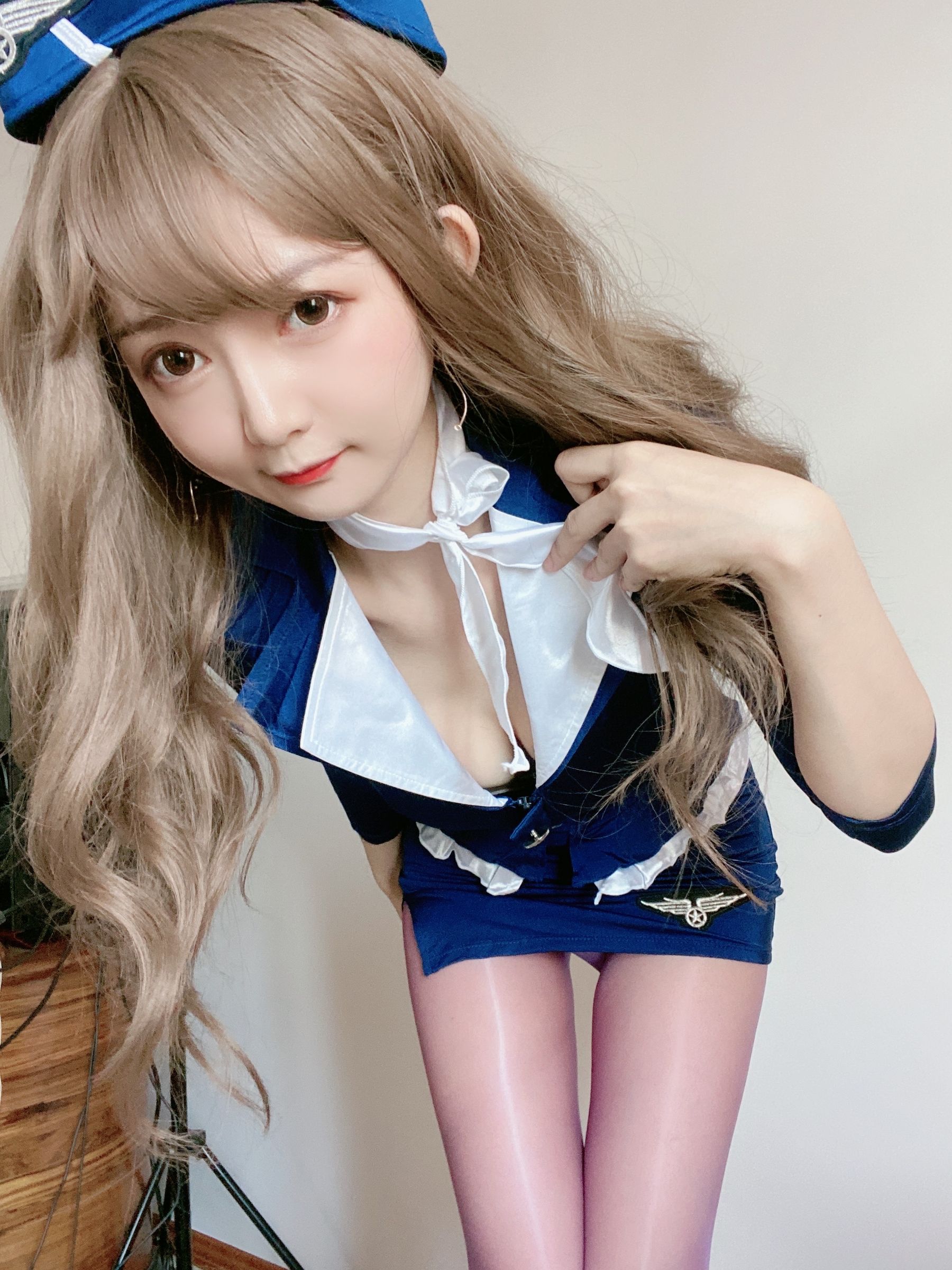 [福利COS] 51酱 - 蓝色制服装第3张