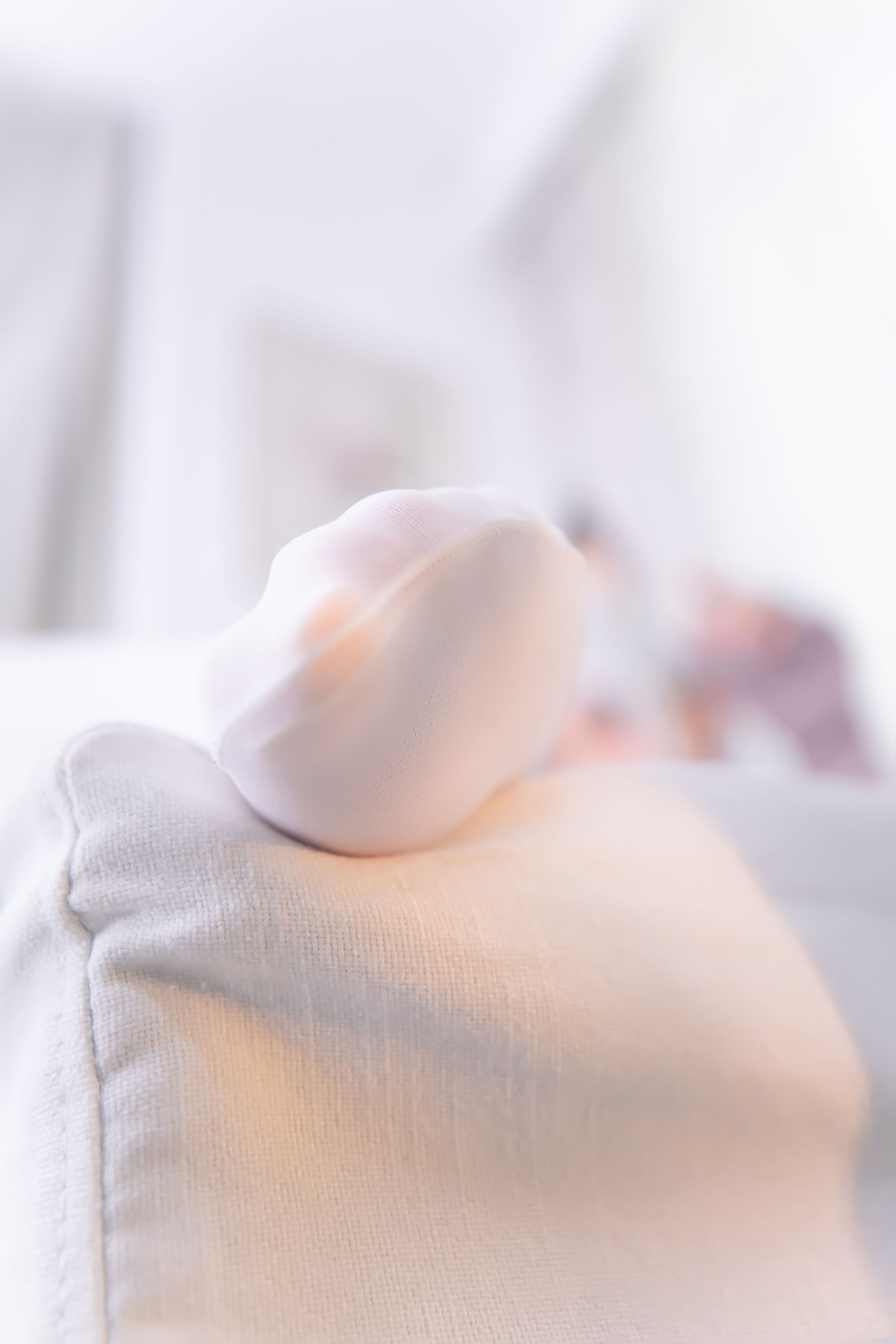 [网红COS] 萝莉神楽板真冬 白丝胡桃第22张