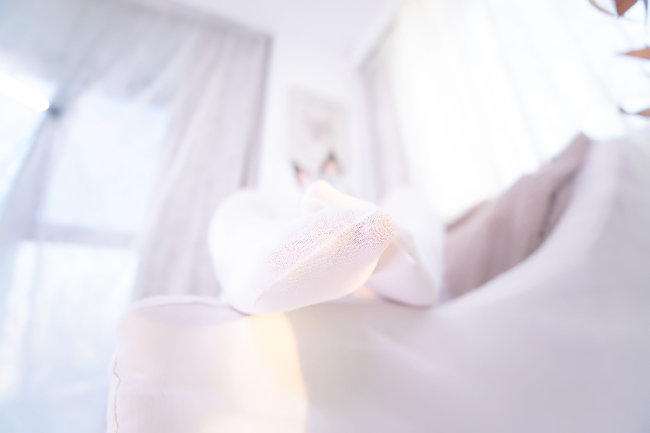 [网红COS] 萝莉神楽板真冬 白丝胡桃第10张