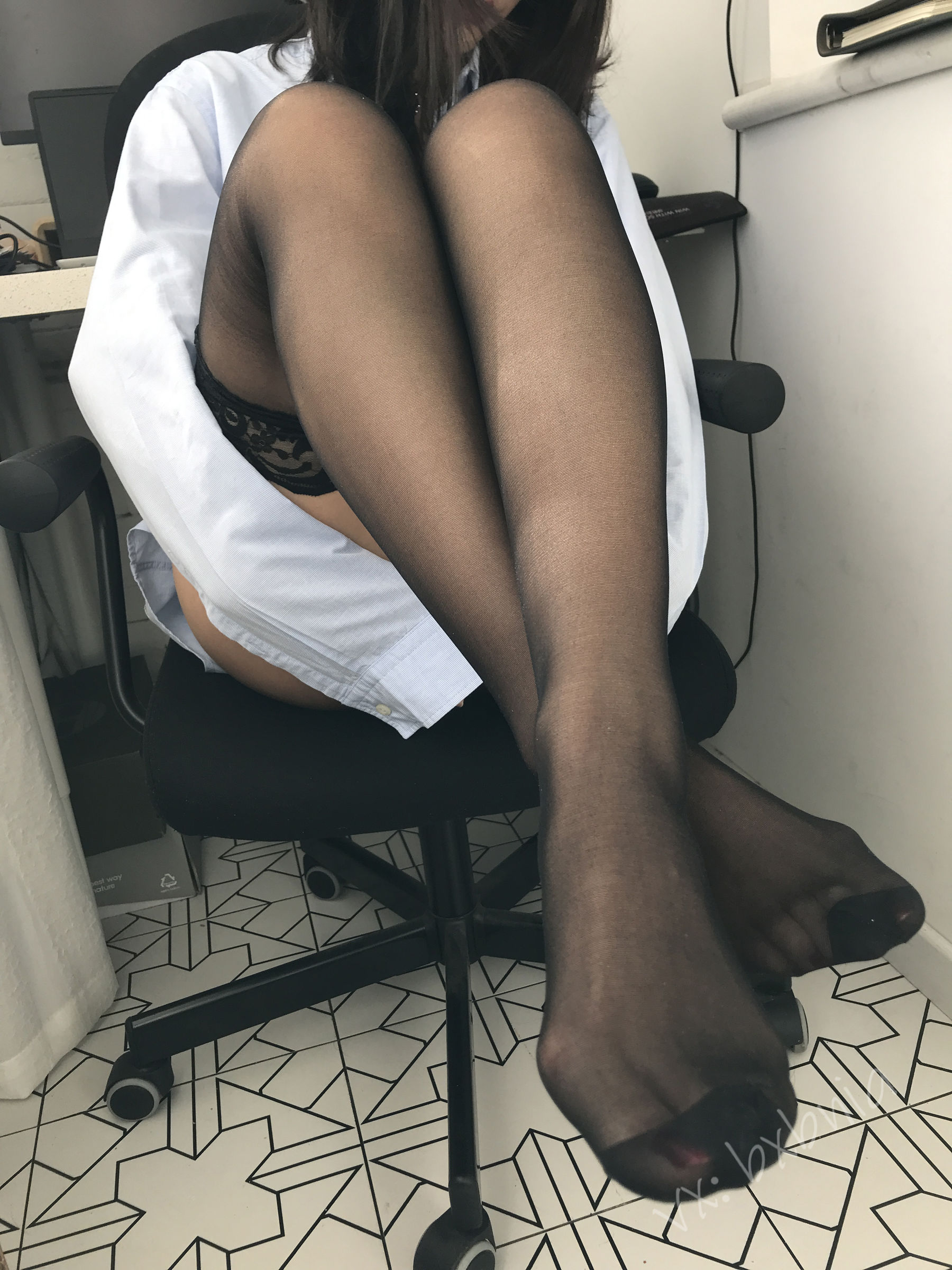 [福利COS] 安乔乔儿(Nia乔乔) No.011 Soho的快乐第40张