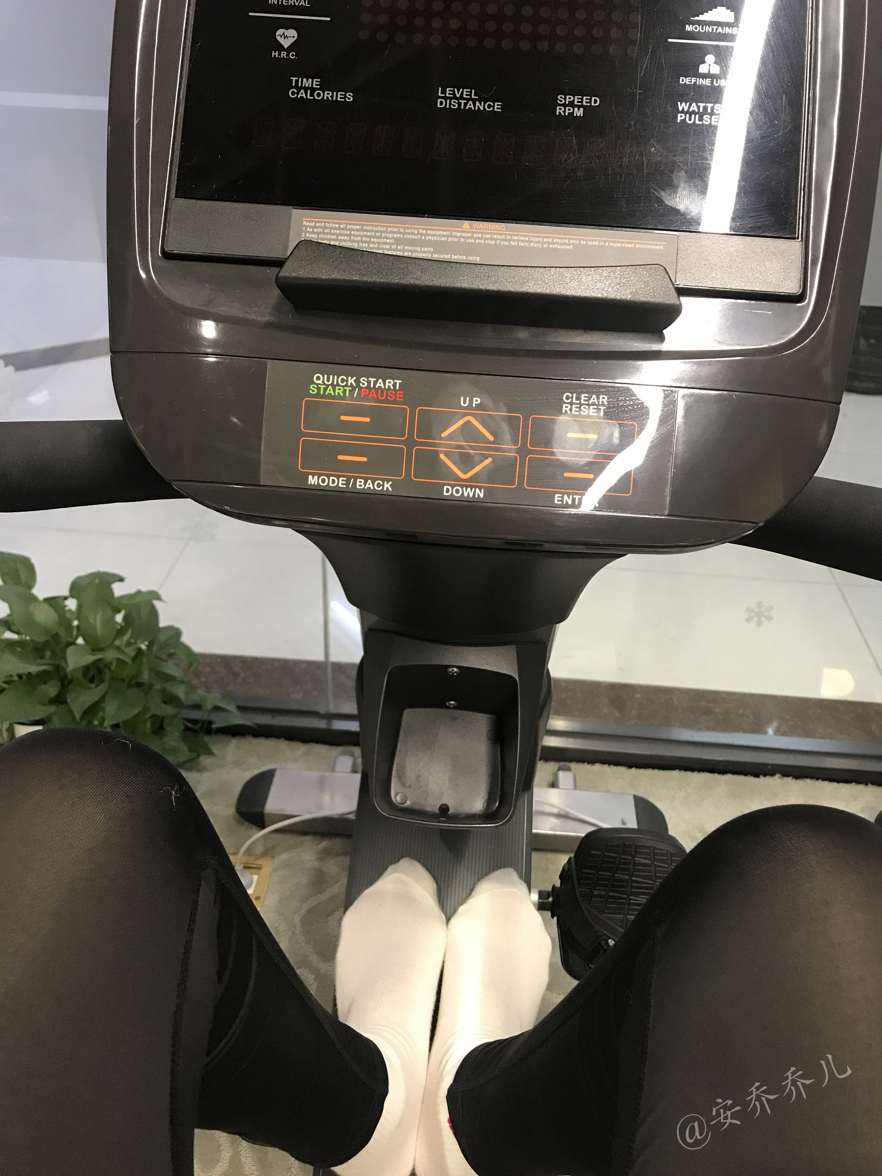 [福利COS] 安乔乔儿(Nia乔乔) No.019 健身房白袜第11张