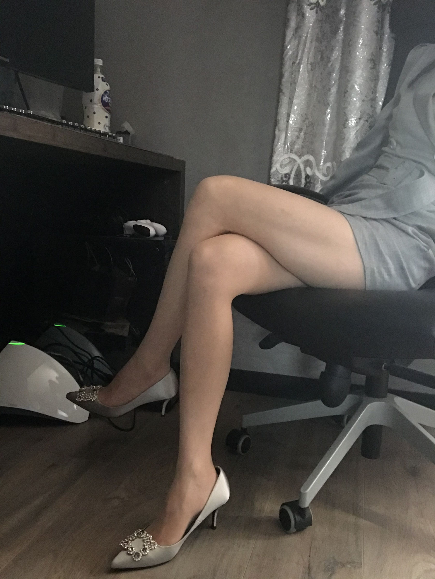 [福利COS] 丝足博主麋鹿_Monroe 2020.04.15 御姐薄丝第2张