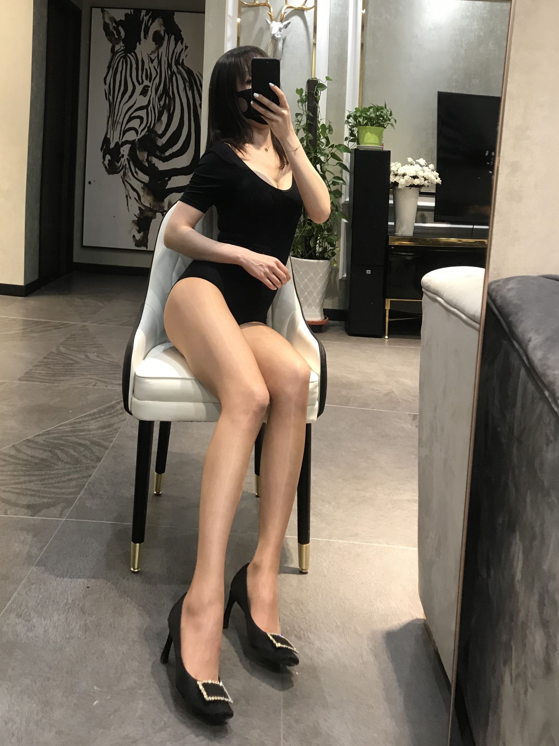 [福利COS] 丝足博主麋鹿_Monroe 2020.04.29 肉色亮丝第18张