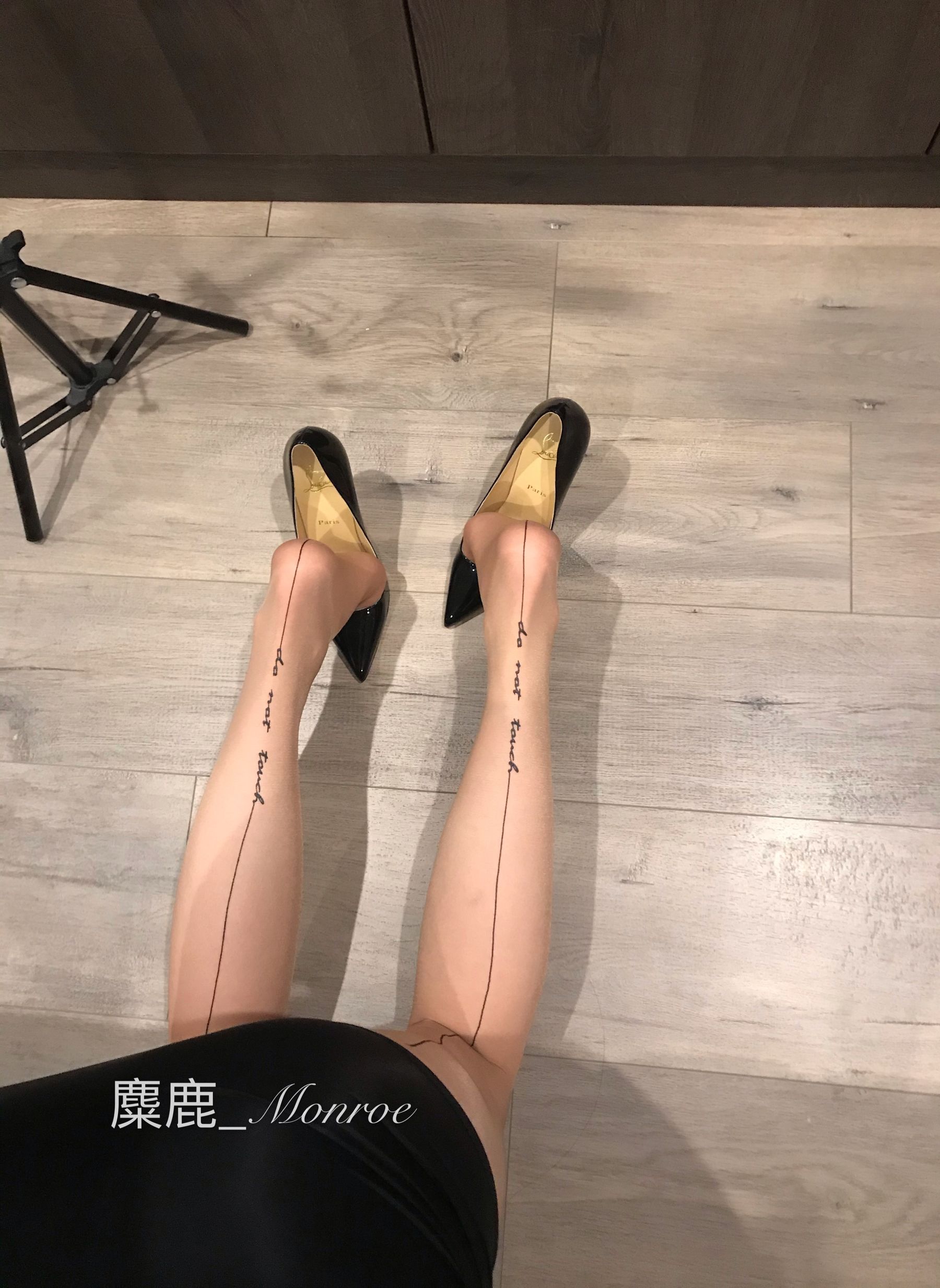 [福利COS] 丝足博主麋鹿_Monroe 2020.06.13 开心玩丝第2张