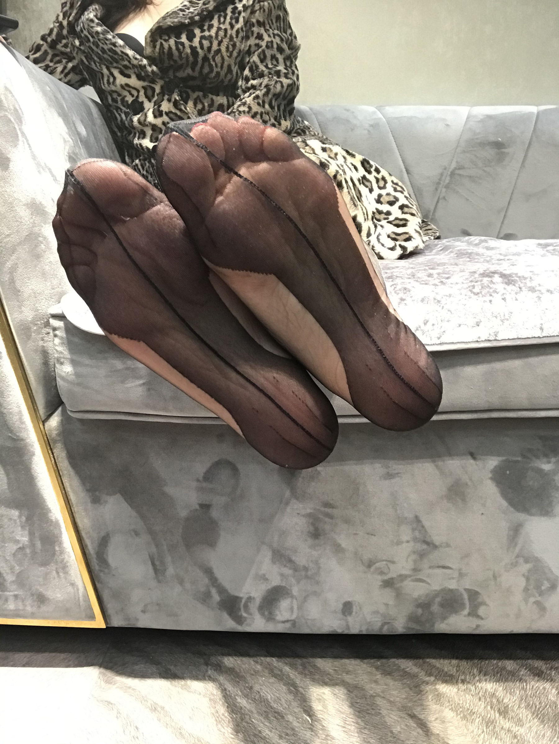 [福利COS] 丝足博主麋鹿_Monroe 2020.04.13 皮草丝惑第16张