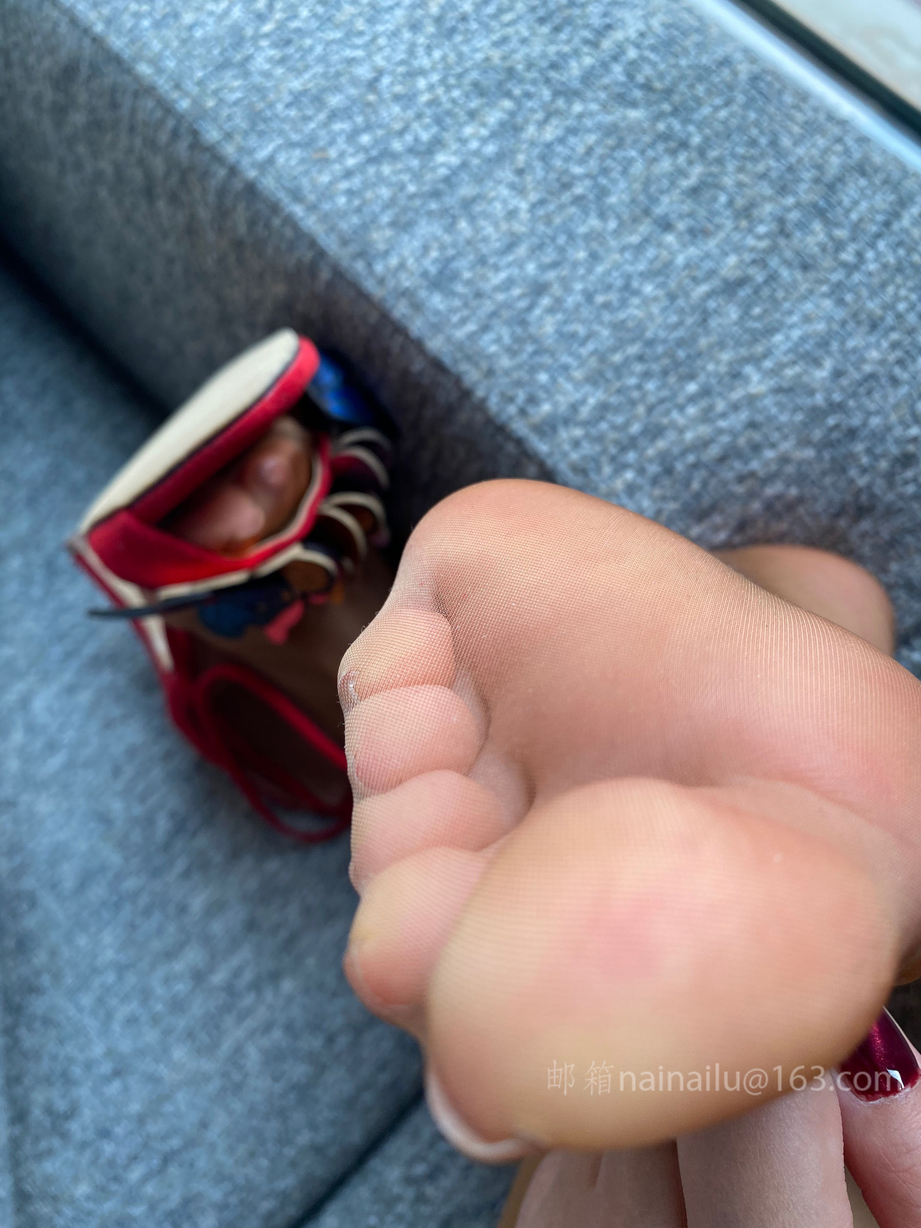 [福利COS] 安乔乔儿(Nia乔乔) No.033 包臀裙肉丝第28张