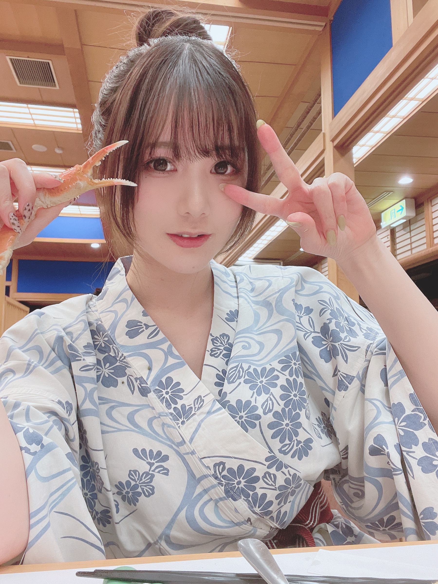 [福利COS] 日本甜美COSERけんけん[fantia] 20211120-温泉旅おまけ♨️ まっしろでふわふわ第2张