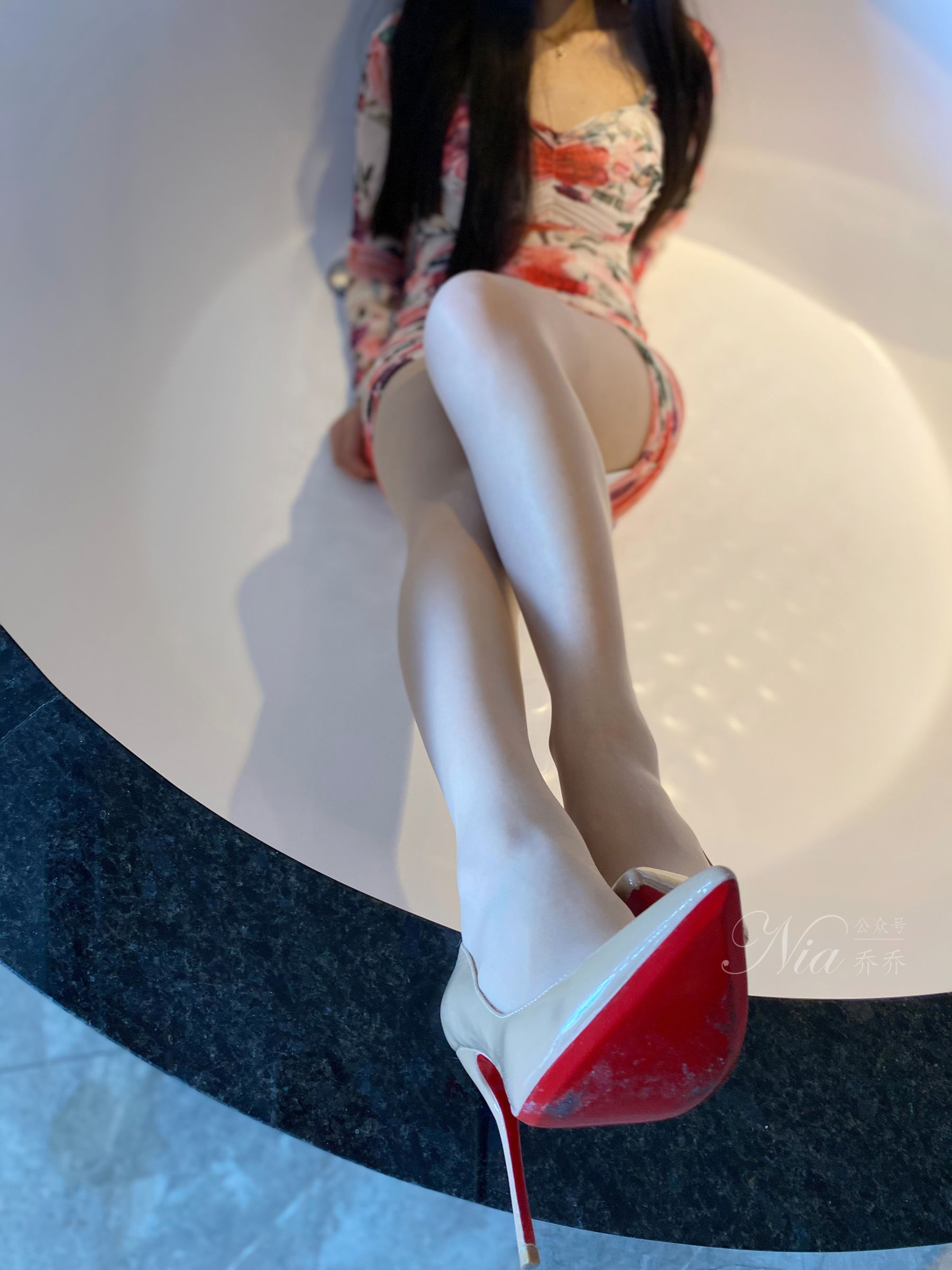 [福利COS] 安乔乔儿(Nia乔乔) No.030 温柔少妇风第15张