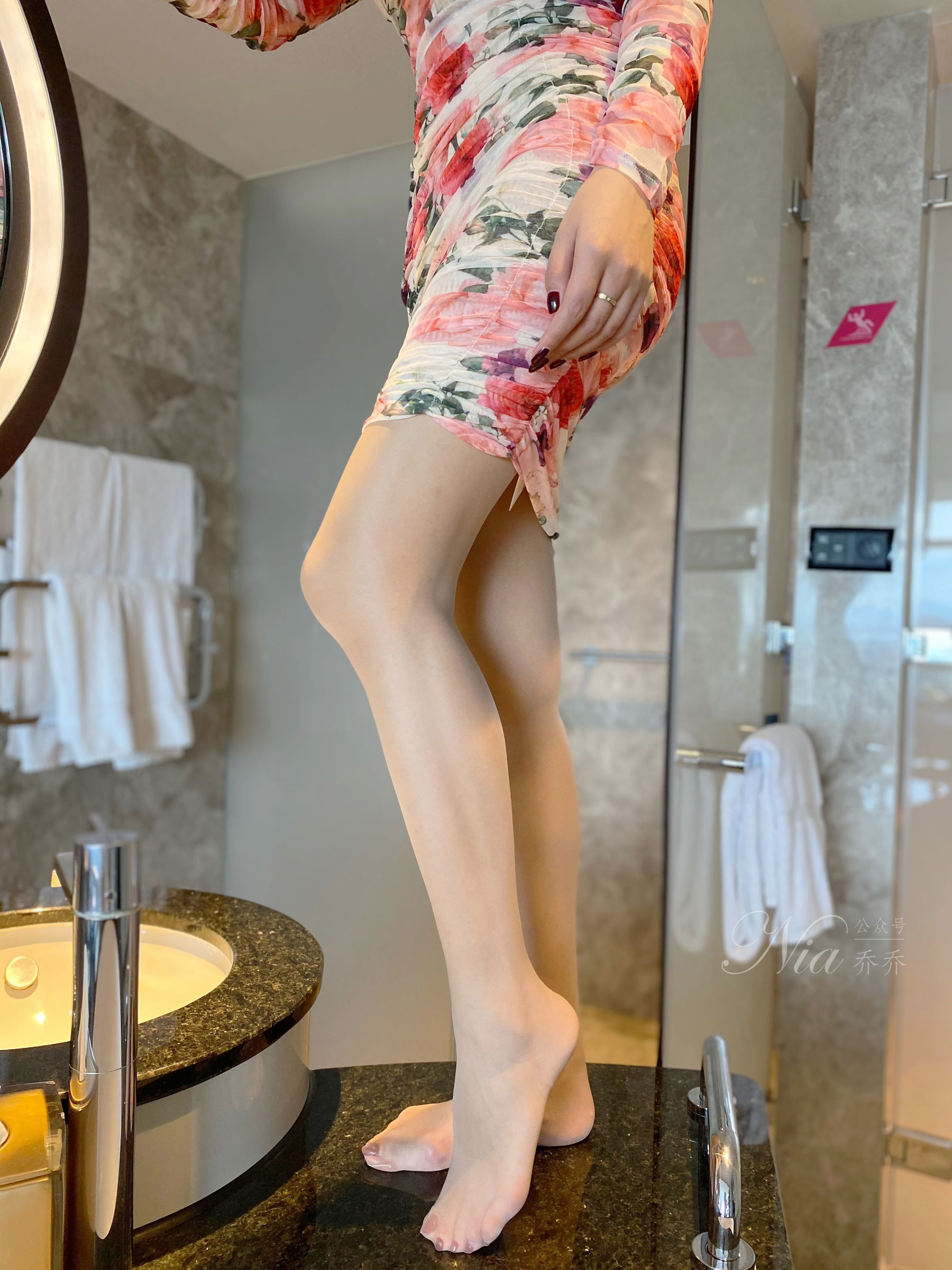 [福利COS] 安乔乔儿(Nia乔乔) No.030 温柔少妇风第25张