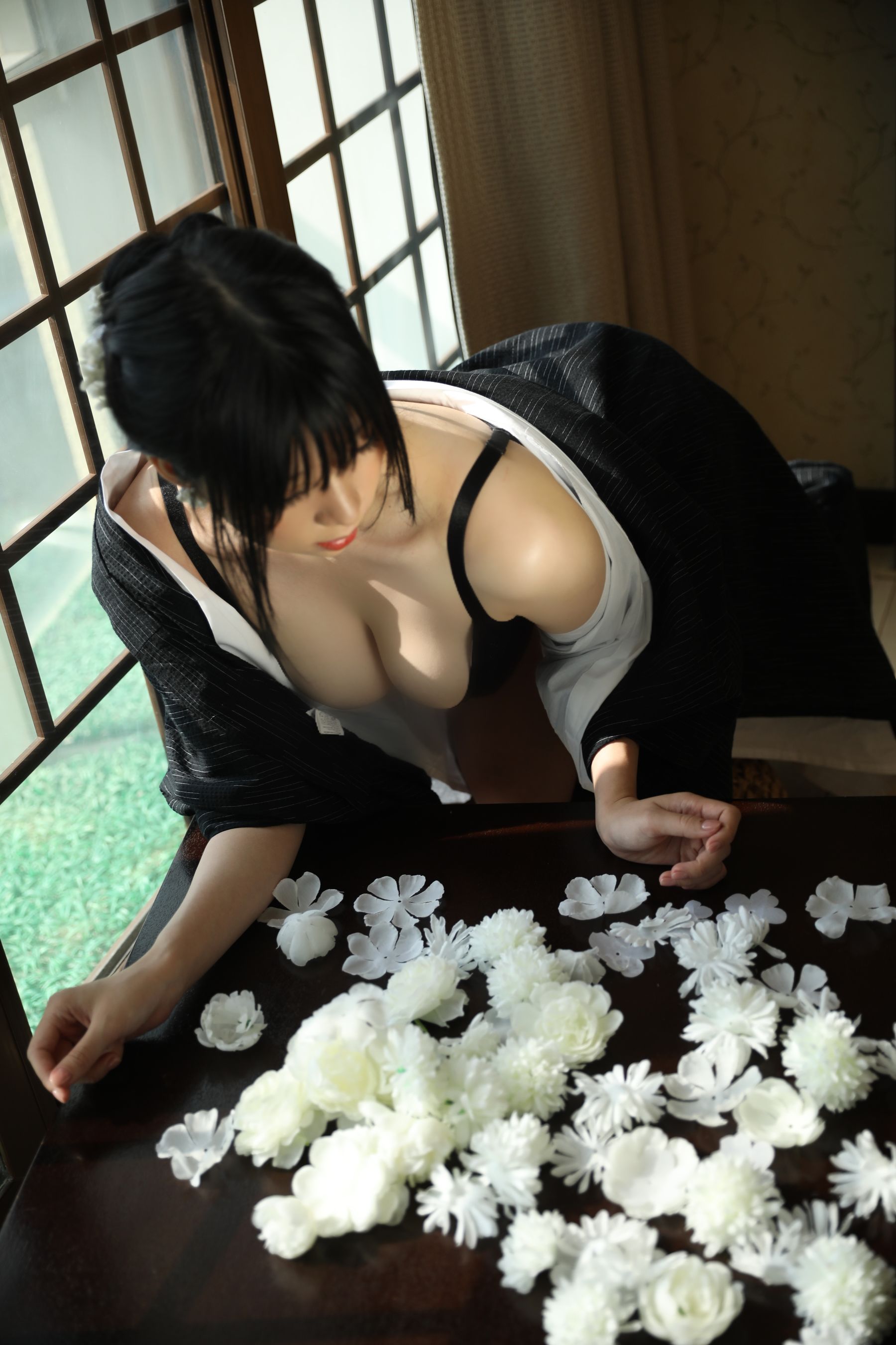 [福利COS] 二次元巨乳美女鹿野希 - 未亡人第24张