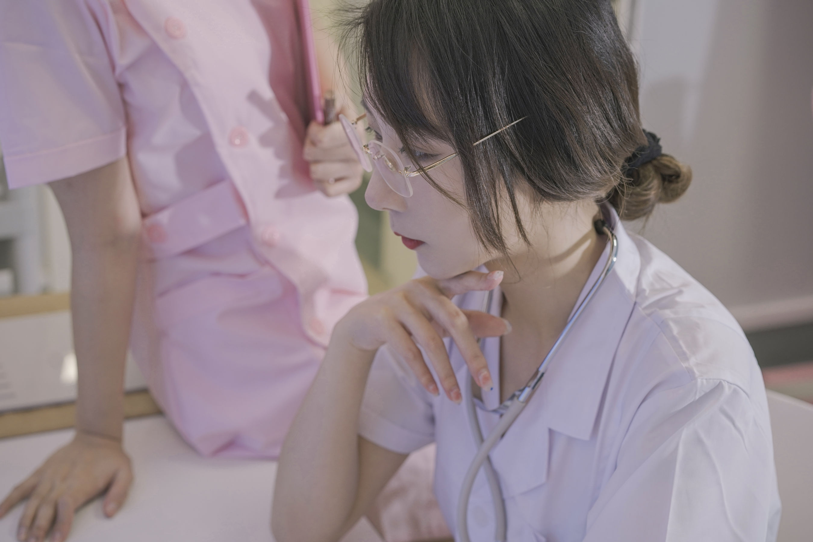 [福利COS] 云溪溪&amp;amp;奶桃桃 N47医护第4张