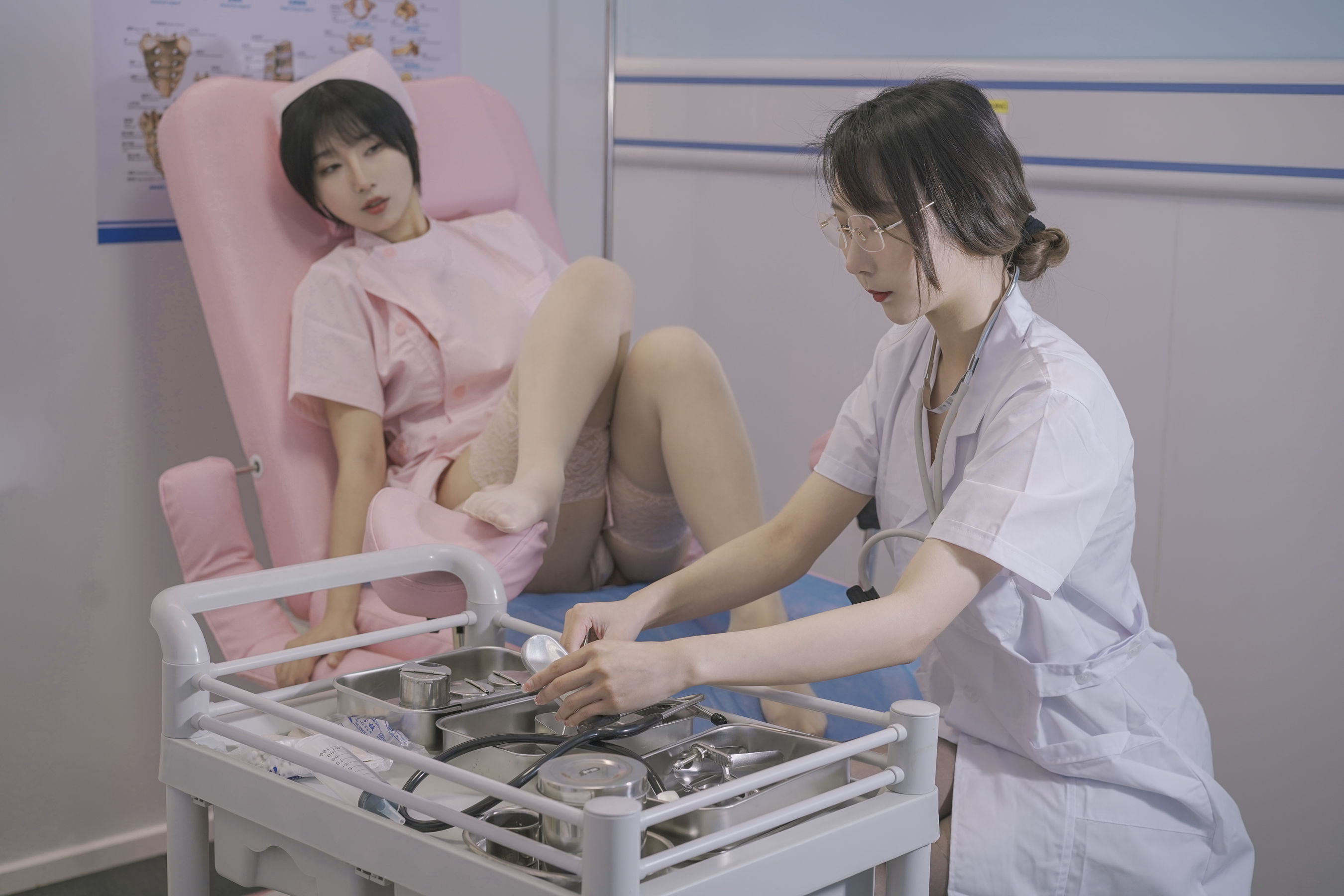 [福利COS] 云溪溪&amp;amp;奶桃桃 N47医护第11张