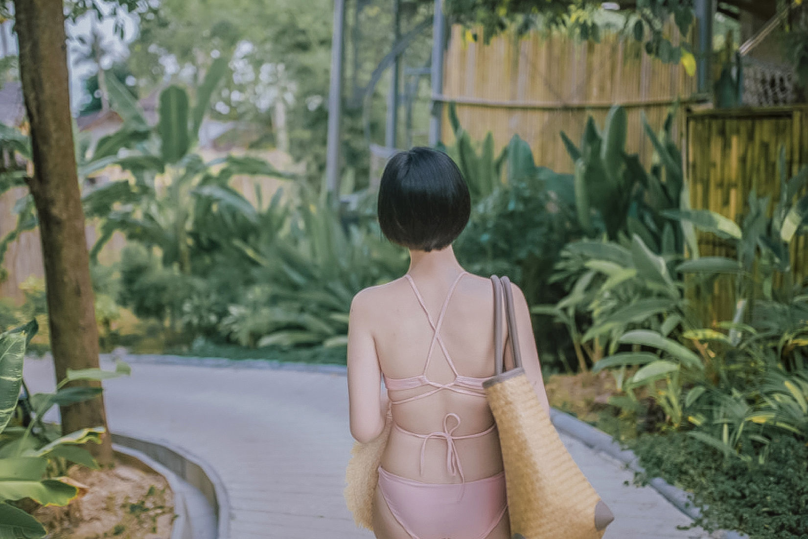 [福利COS] 次元少女念雪ww - 粉色泳衣第11张