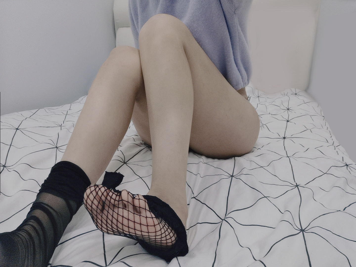 [福利COS] eloise软软 - 双拼丝袜第4张