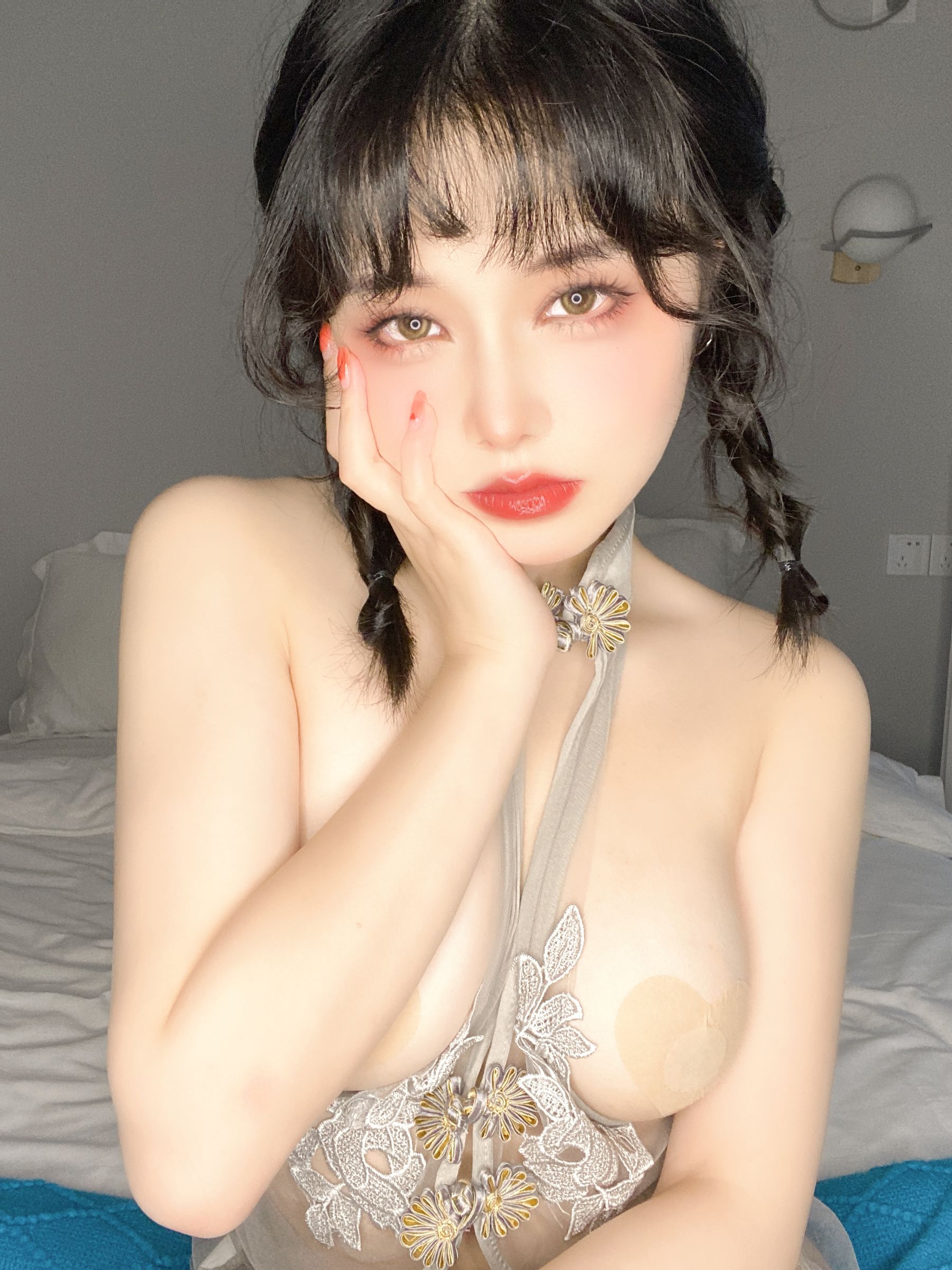 [福利COS] 七月喵子 - 透明灰撕袜第9张