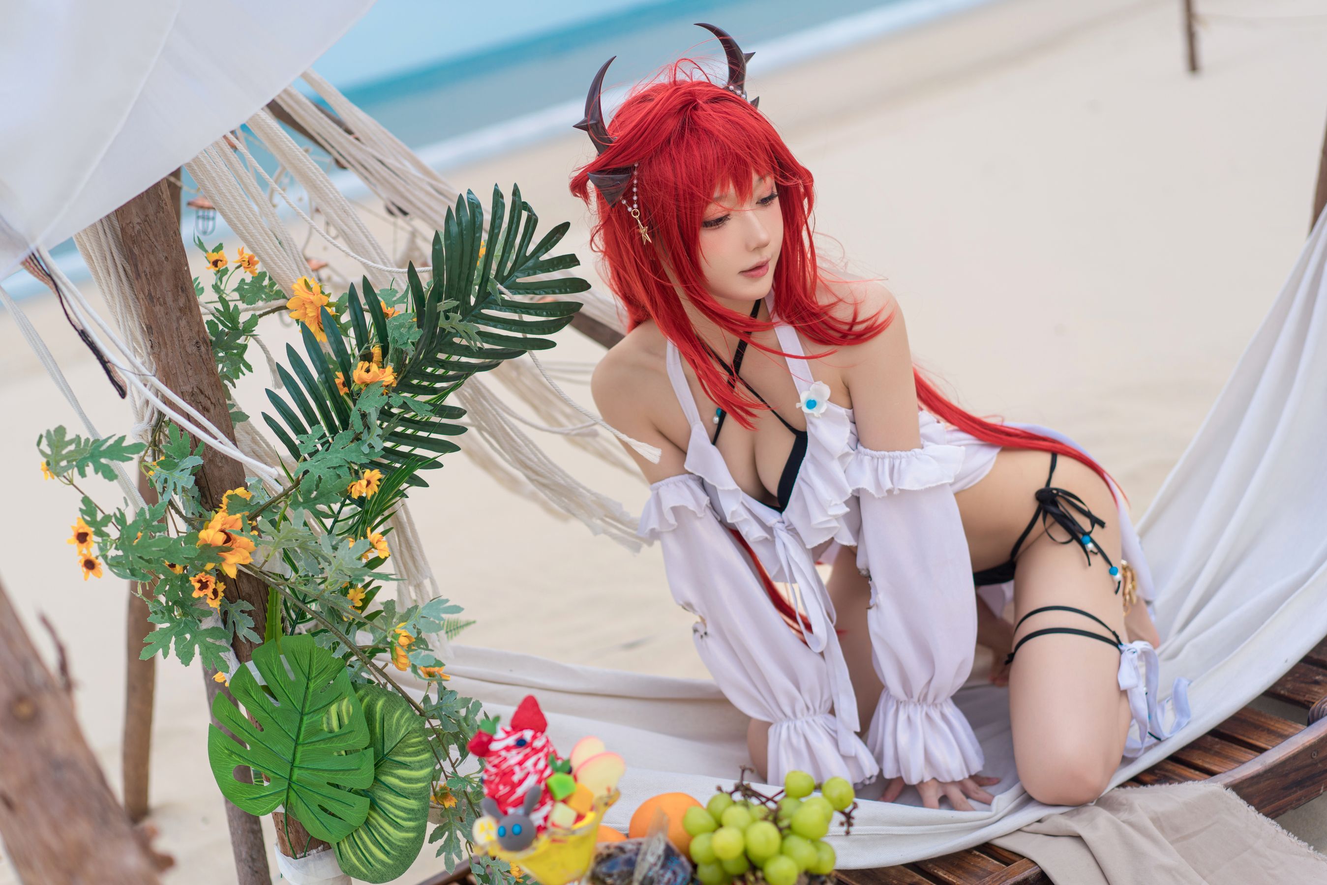 [福利COS] 动漫博主阿包也是兔娘 - 明日方舟 史尔特尔泳装第7张