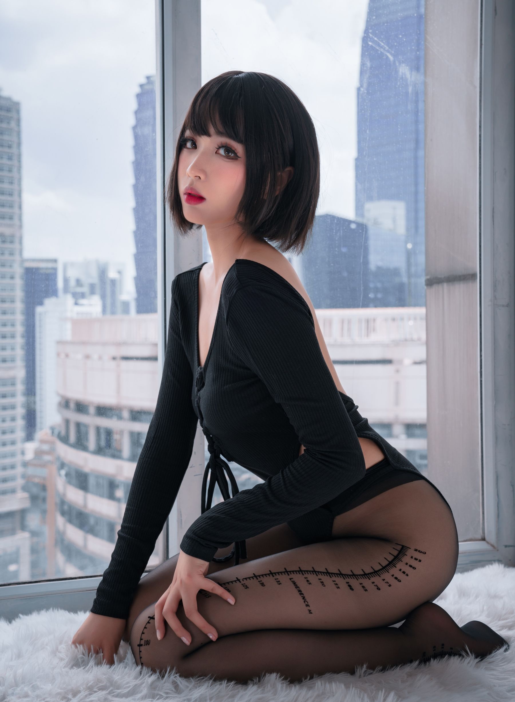 [福利COS] 轩萧学姐 - 量个腰围第4张