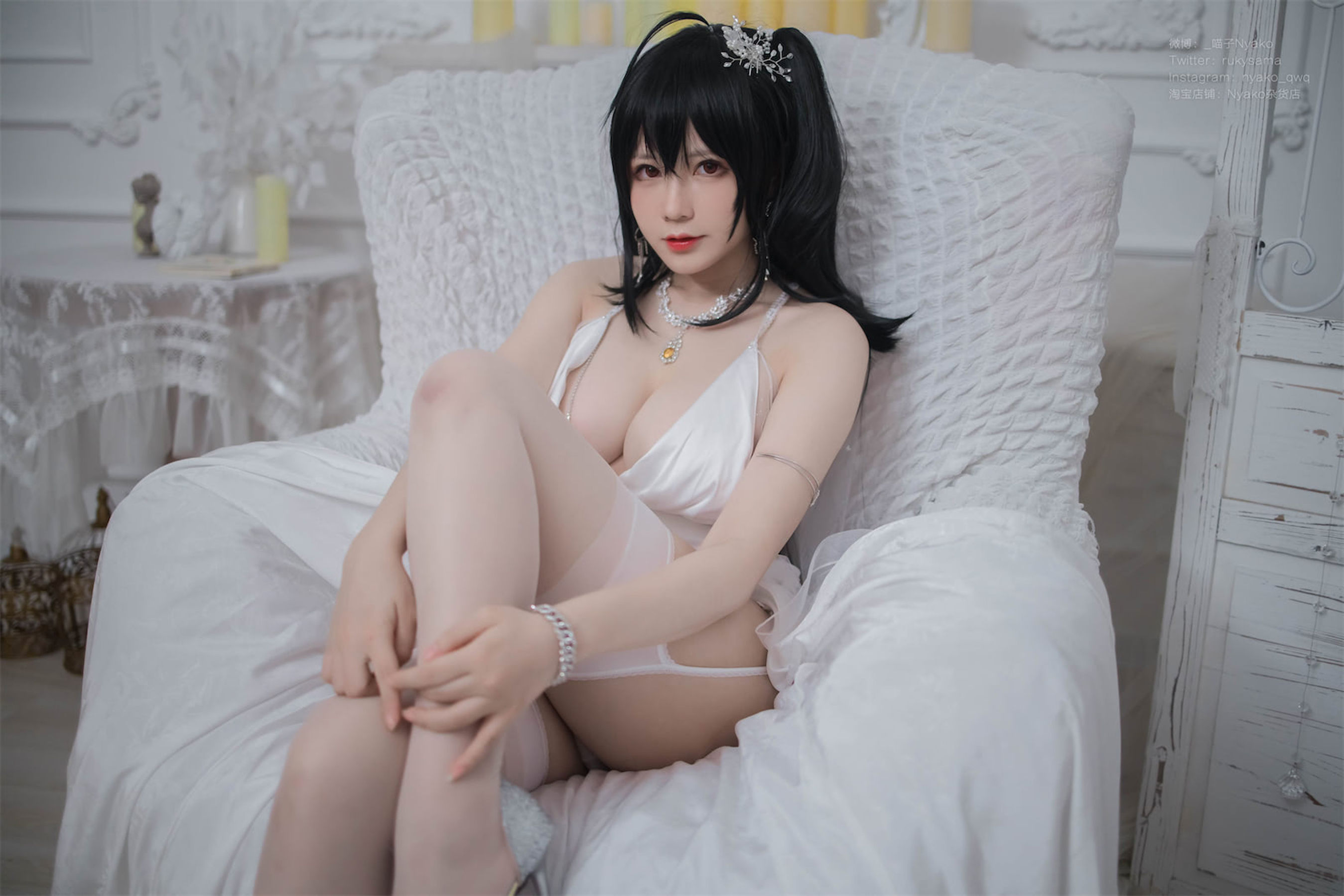 [福利COS] 萌妹子Nyako喵子 - 大凤纯白婚纱第10张