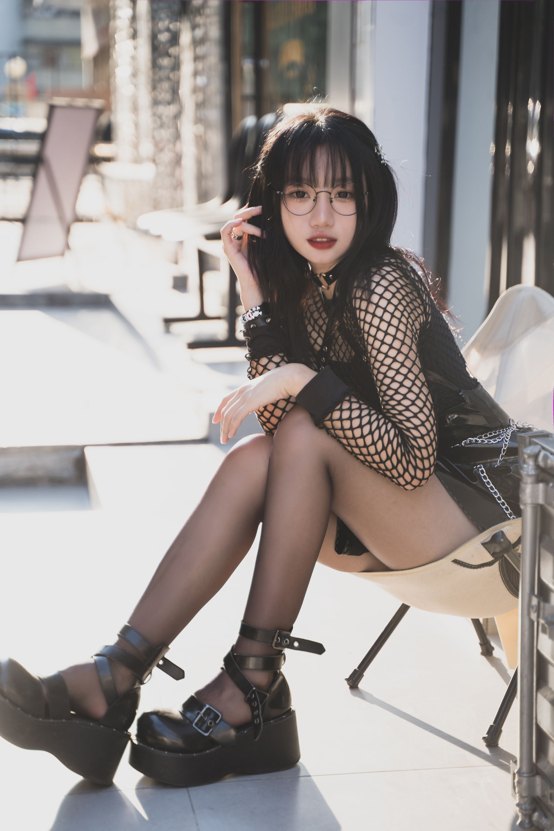 [福利COS] 动漫博主柒柒要乖哦 - 黑皮裙第4张