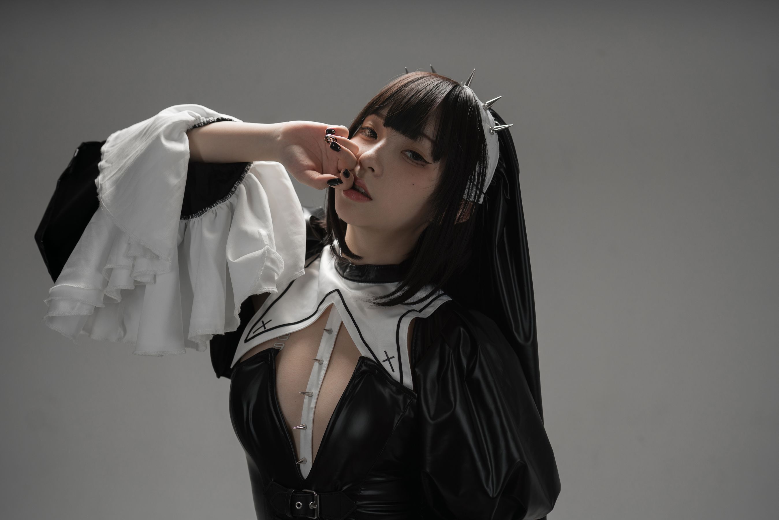 [福利COS] 花铃 - 杀戮修女第1张