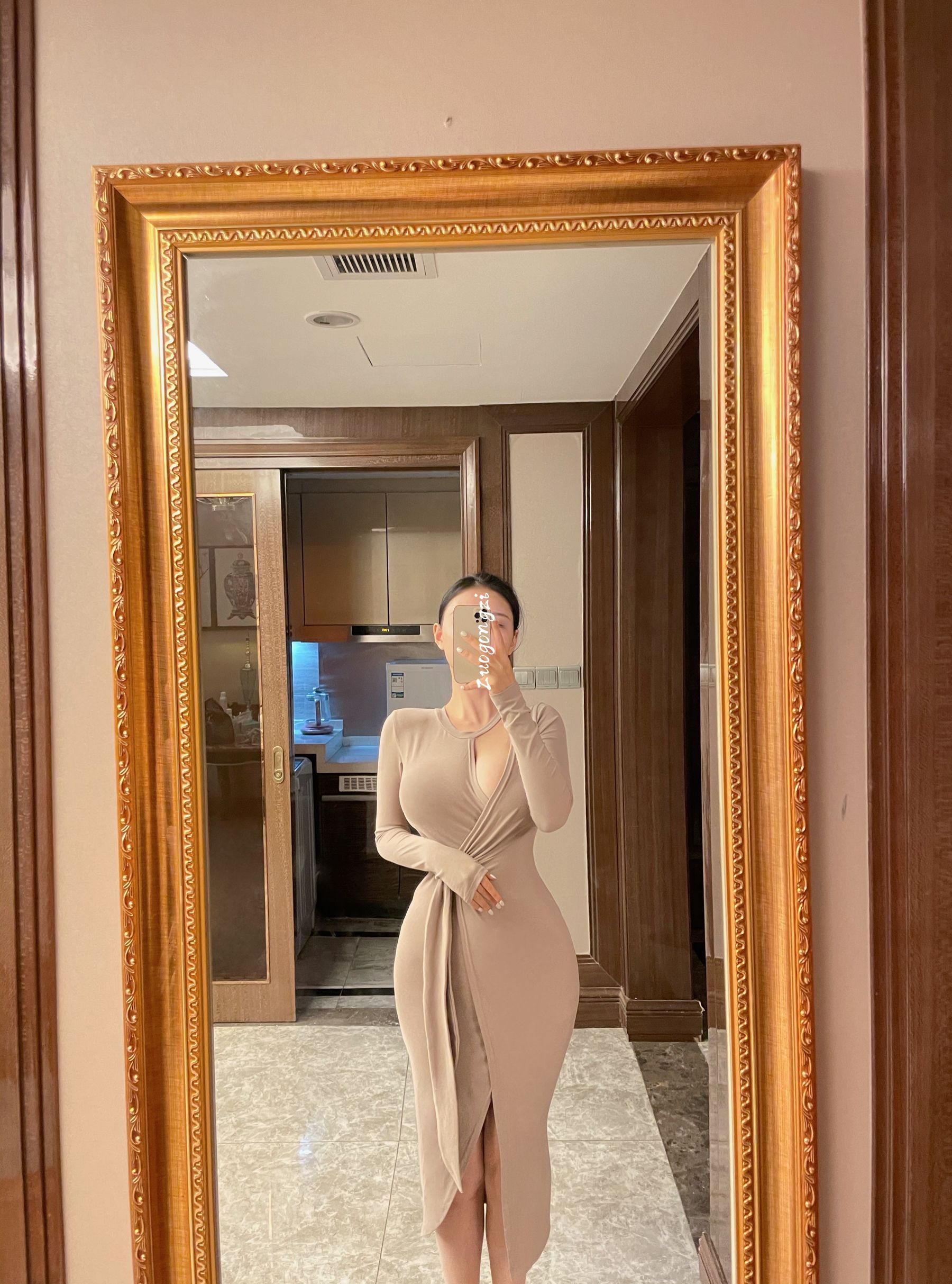 [福利COS] 美臀女神左公子666 微密圈VIP付费私拍美照合集2第36张