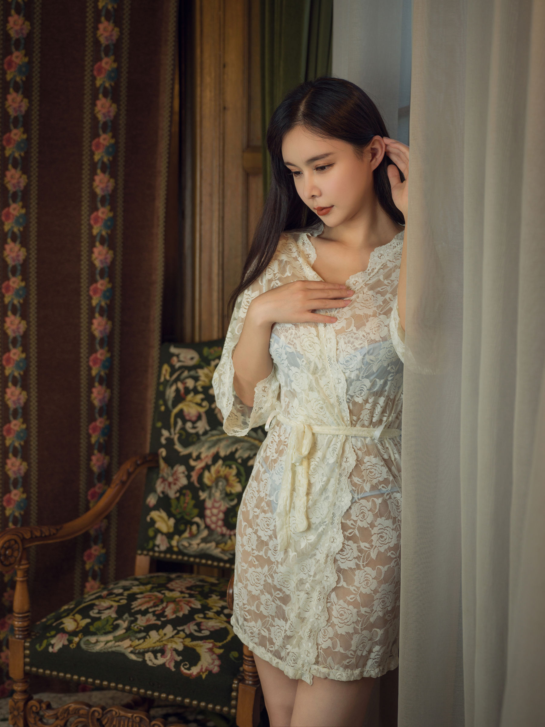 [福利COS] 亚马逊鲶鱼 - 独居太太第1张