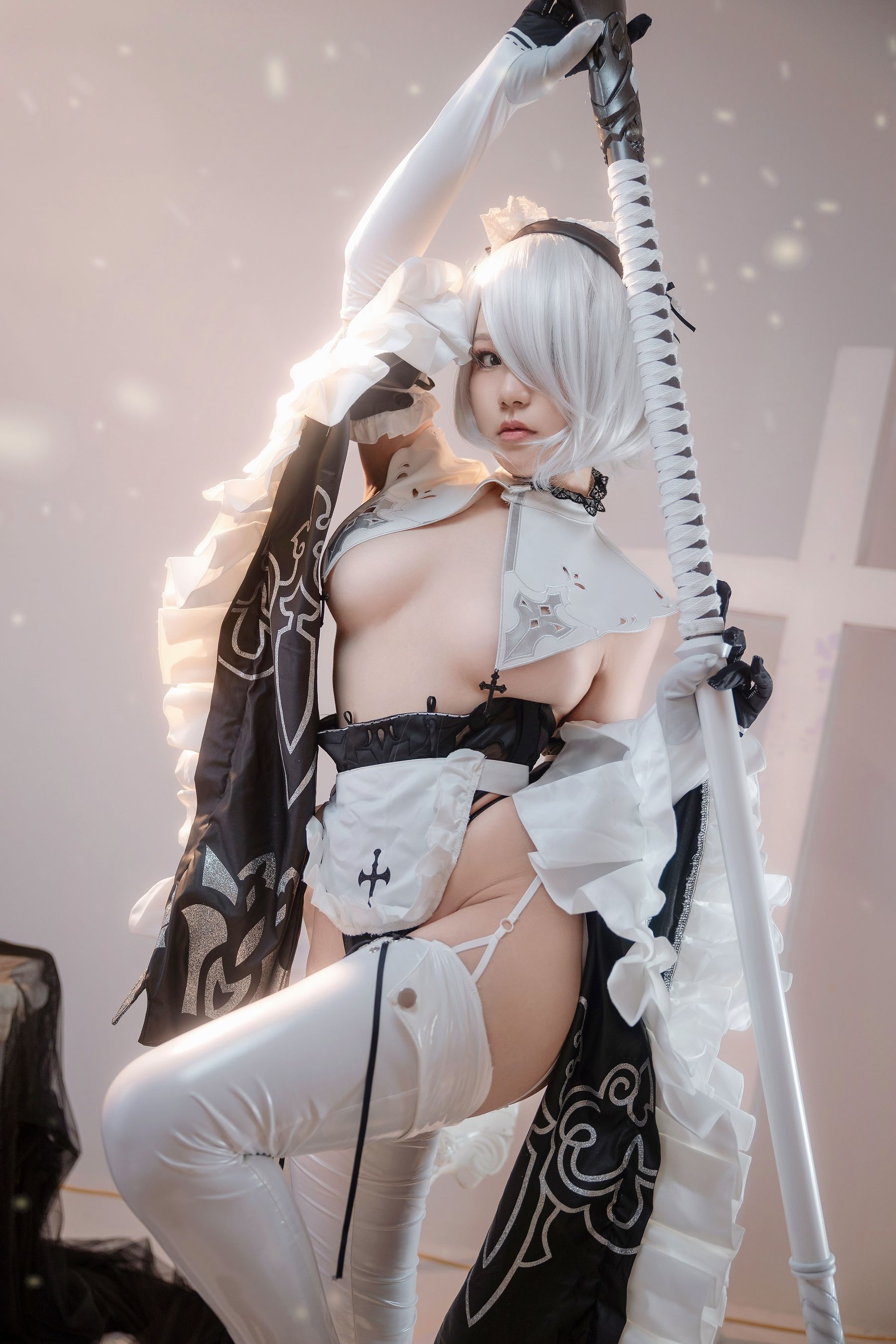 [福利COS] 七七娜娜子 - 2B女仆第4张