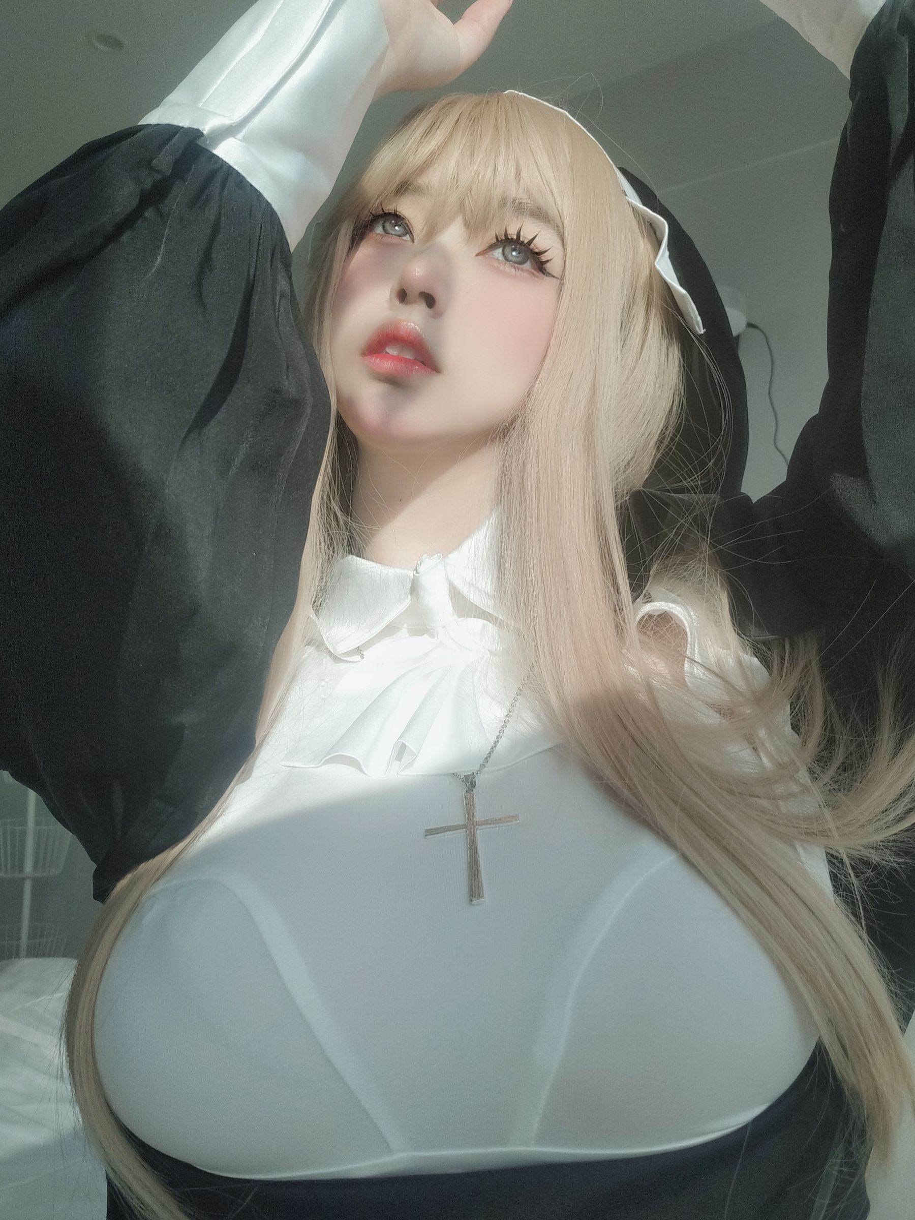 [福利COS] 女主K - 修女第8张