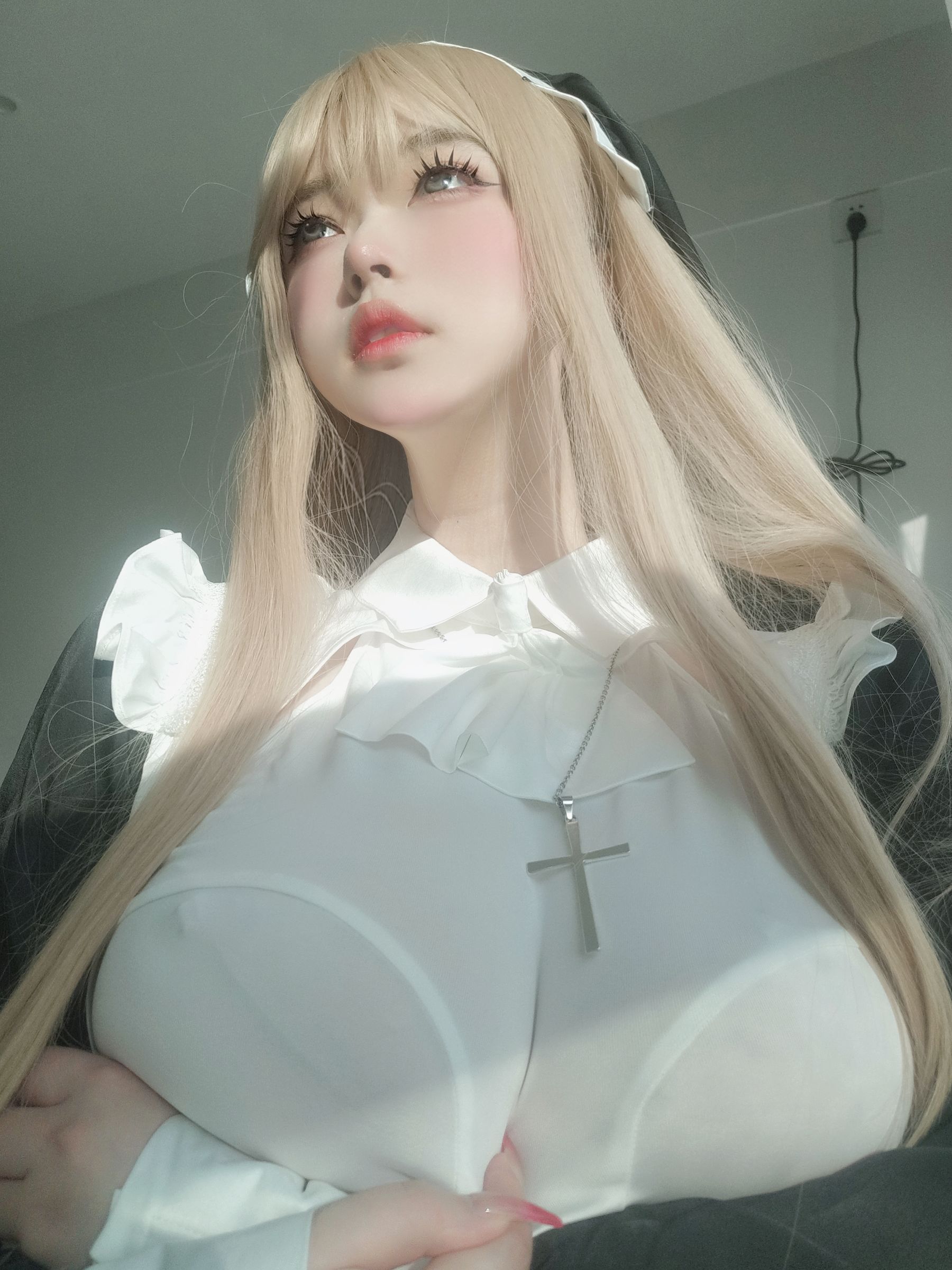 [福利COS] 女主K - 修女第12张