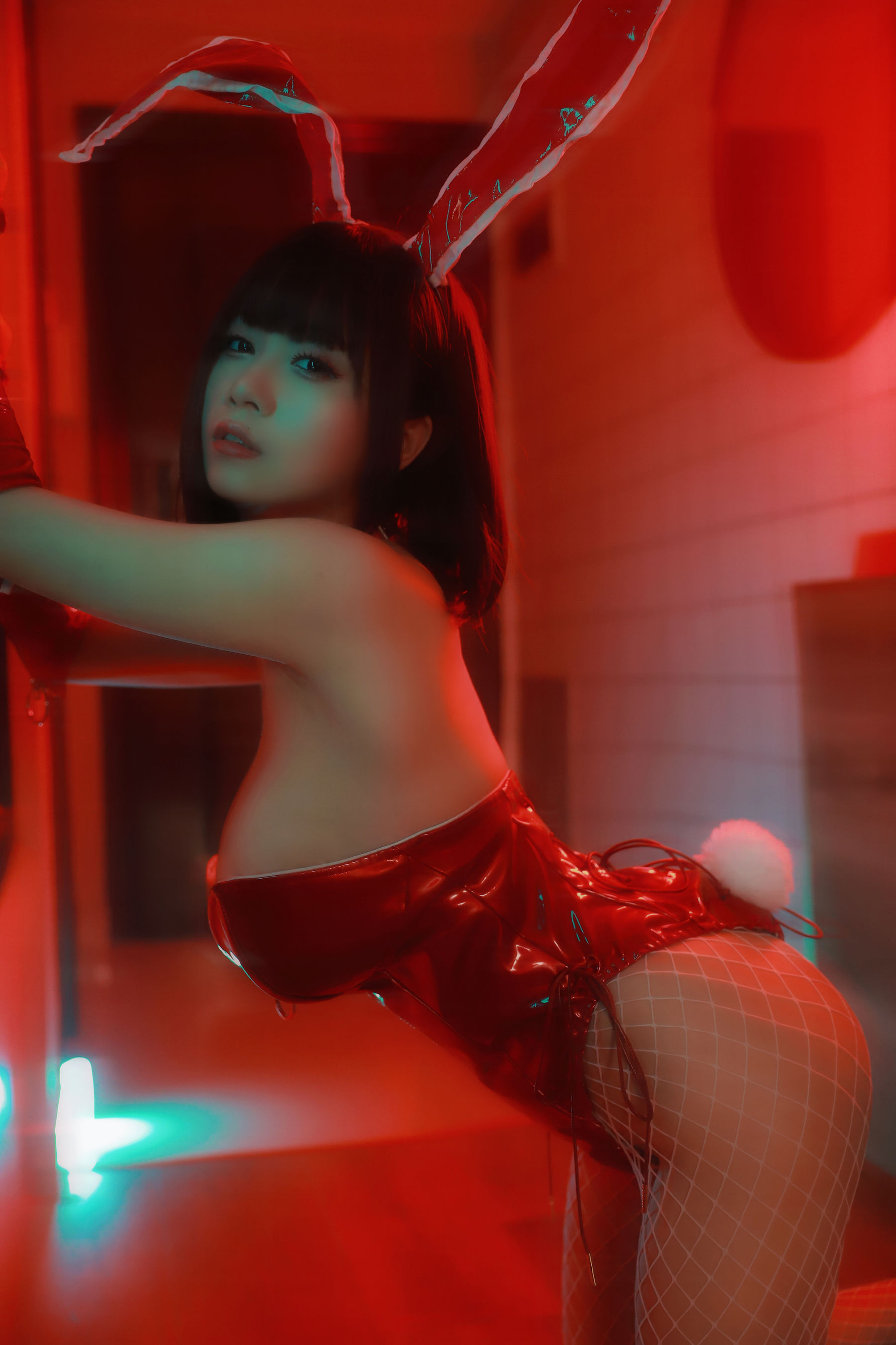 [福利COS] 末夜787 - 红色兔女郎第13张