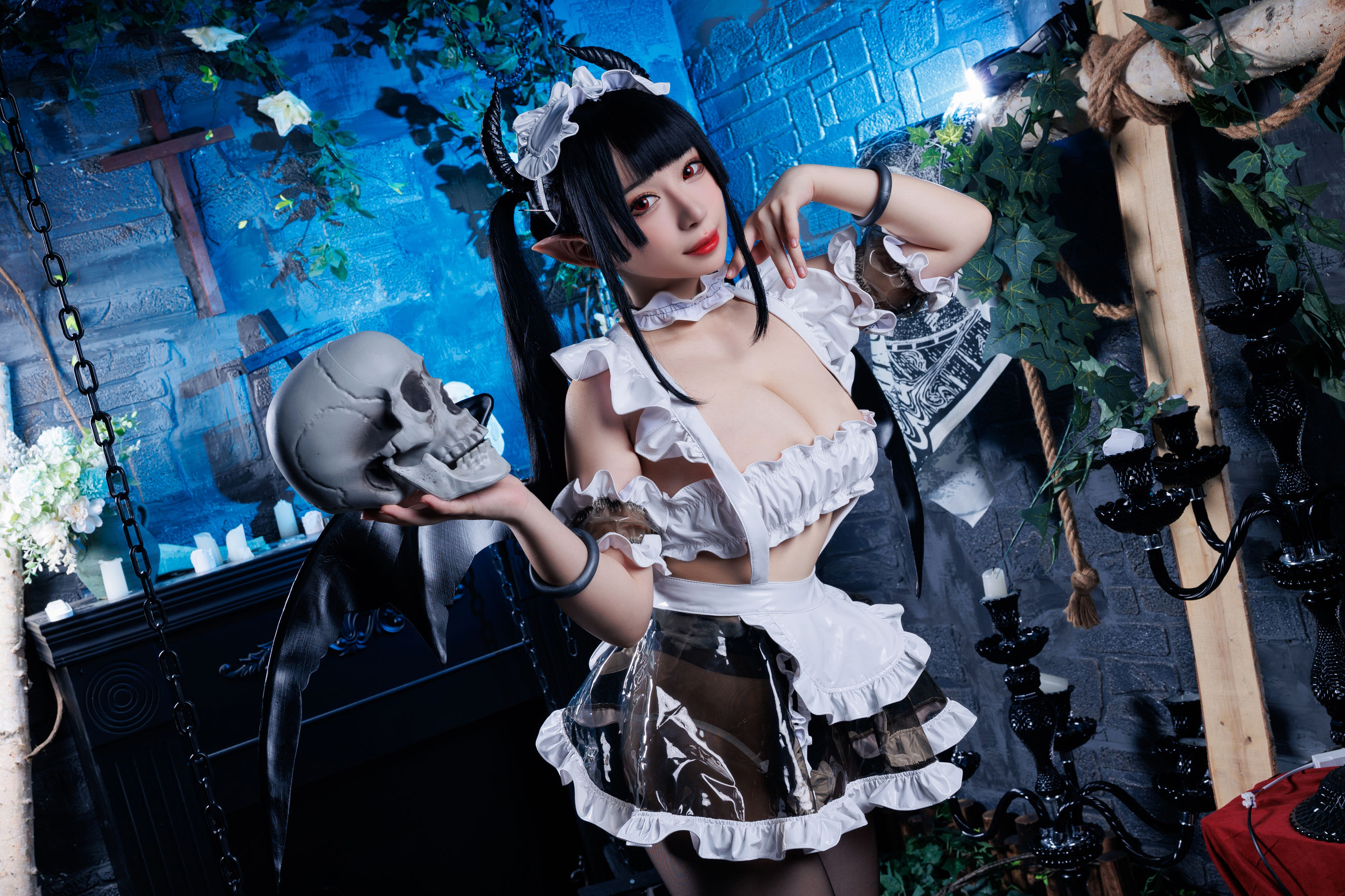 [福利COS] 胡桃猫Kurumineko - 女仆吸血姬第22张