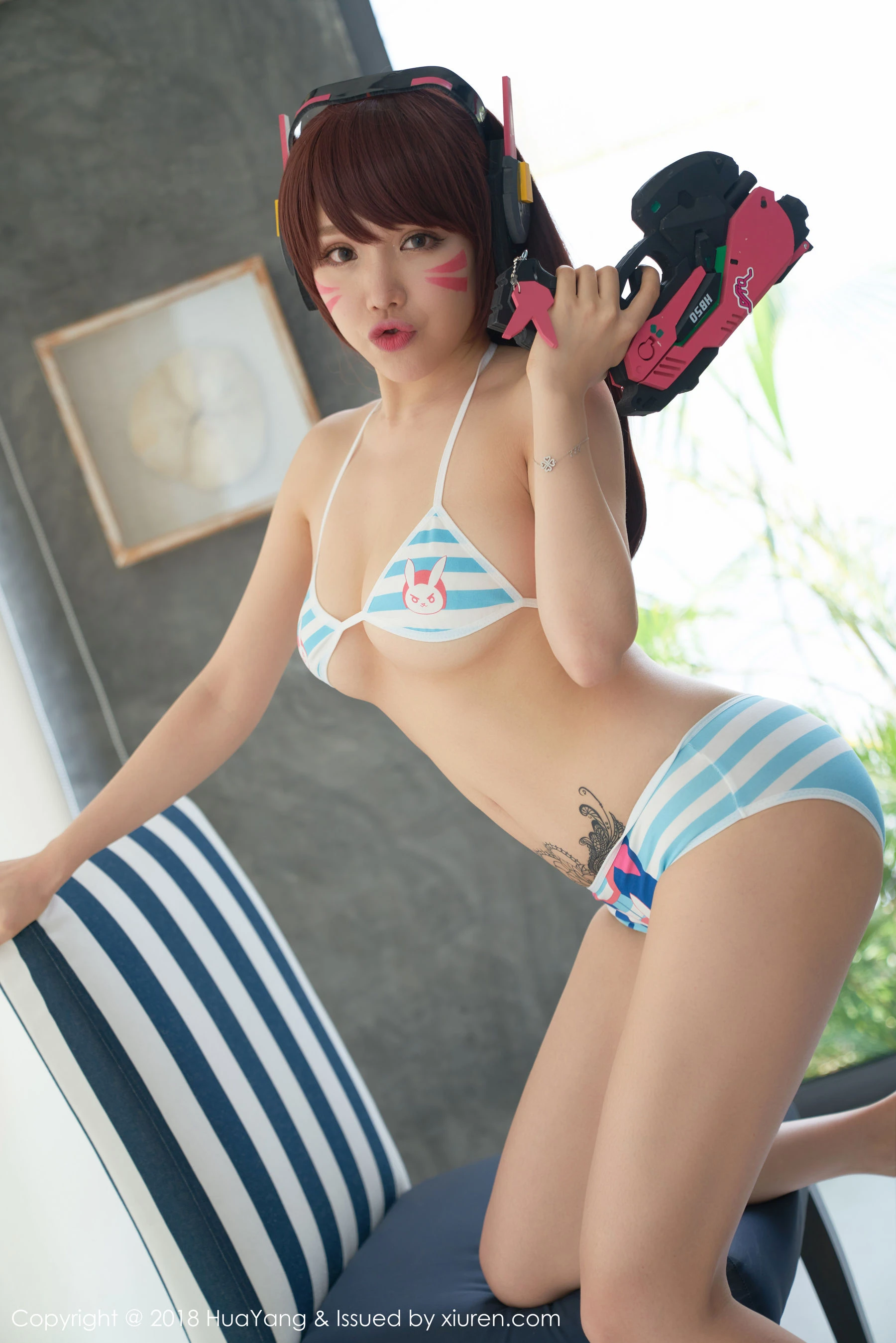  黄楽然《丝袜美腿的无声妖娆》 花漾 Vol.050第15张