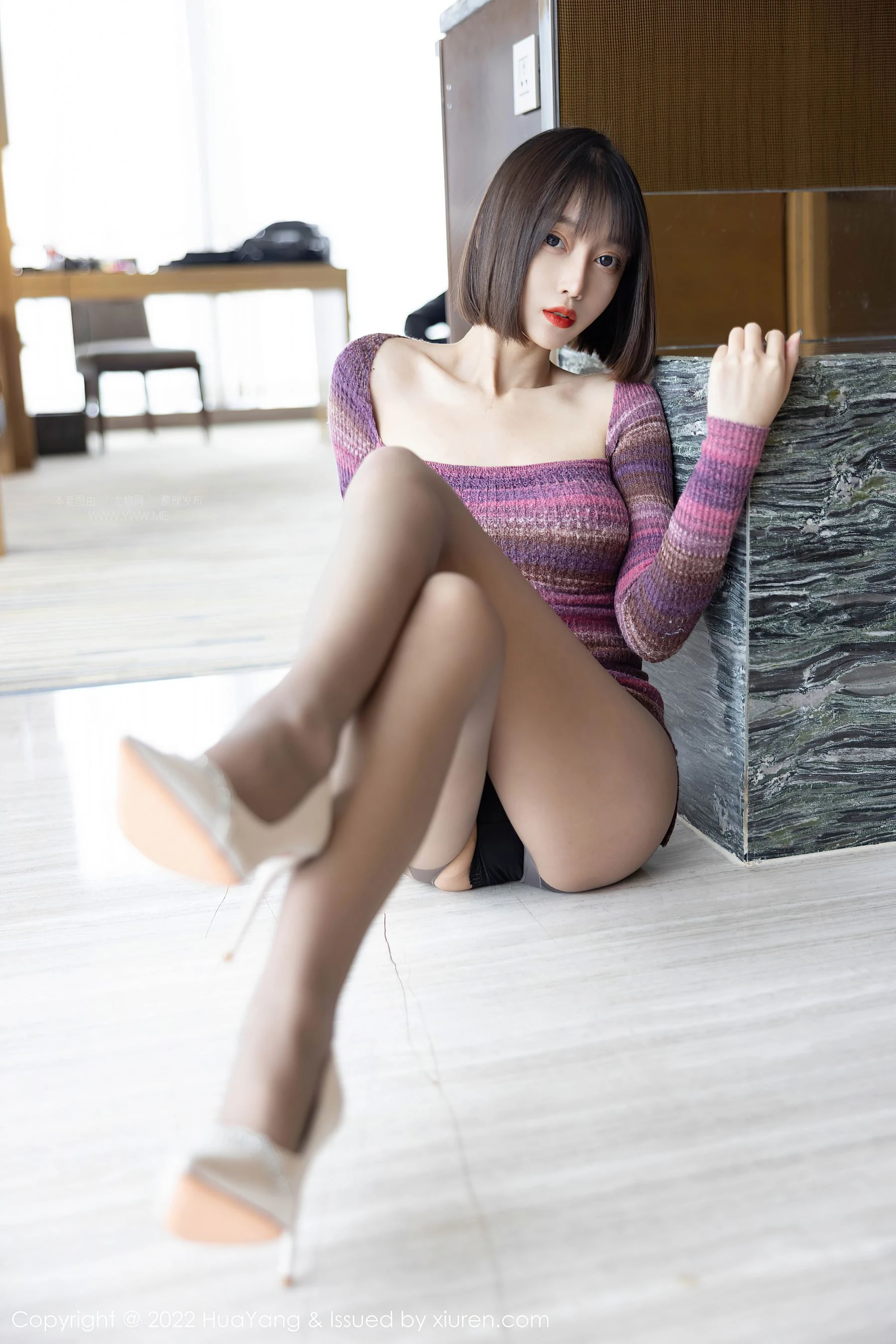 花漾 VOL.487 玥儿玥er 丝袜美腿诱惑写真第3张