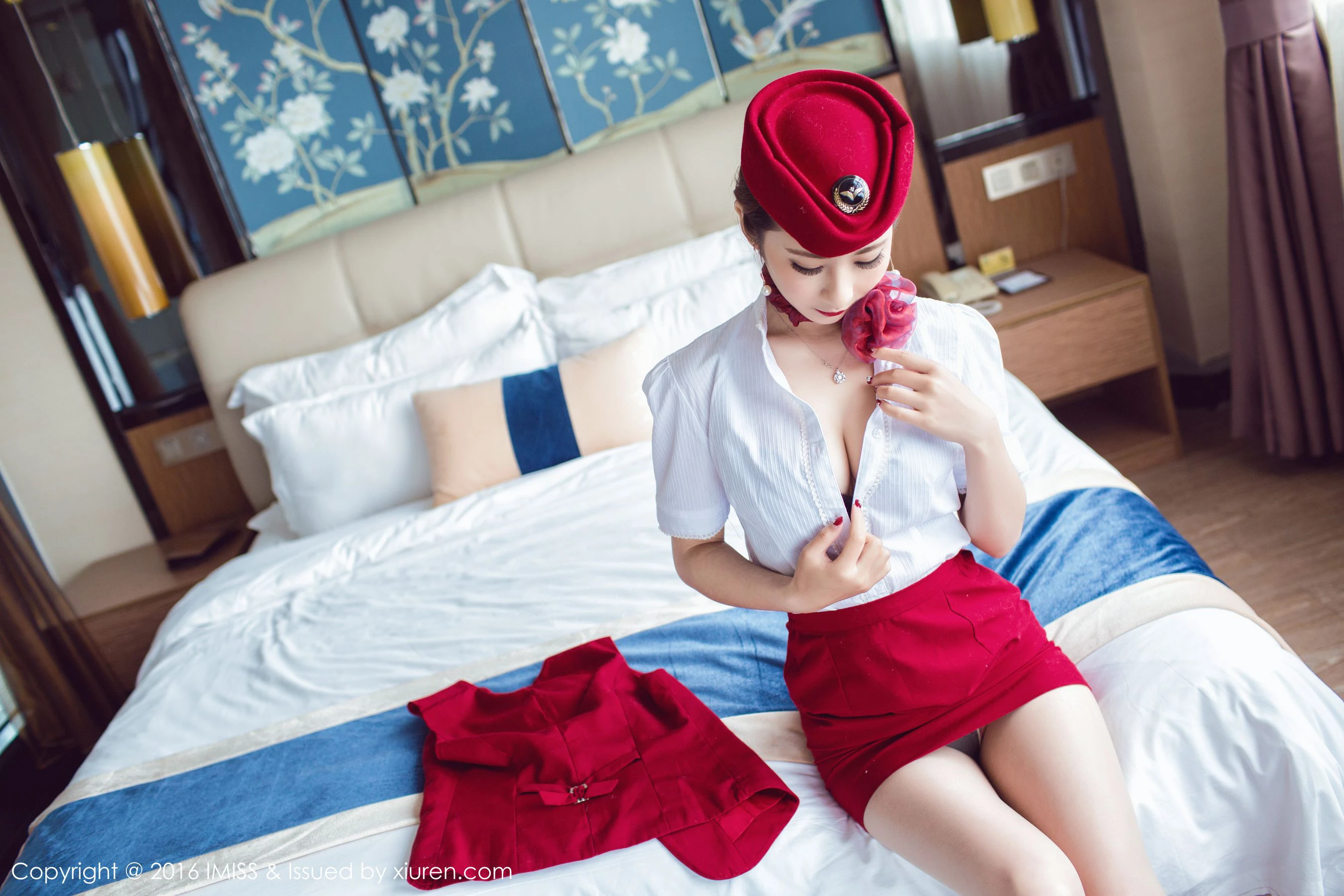  莉莉Lily《兔女郎、空姐制服+死库水湿身系列》 爱蜜社IMiss Vol.082第6张