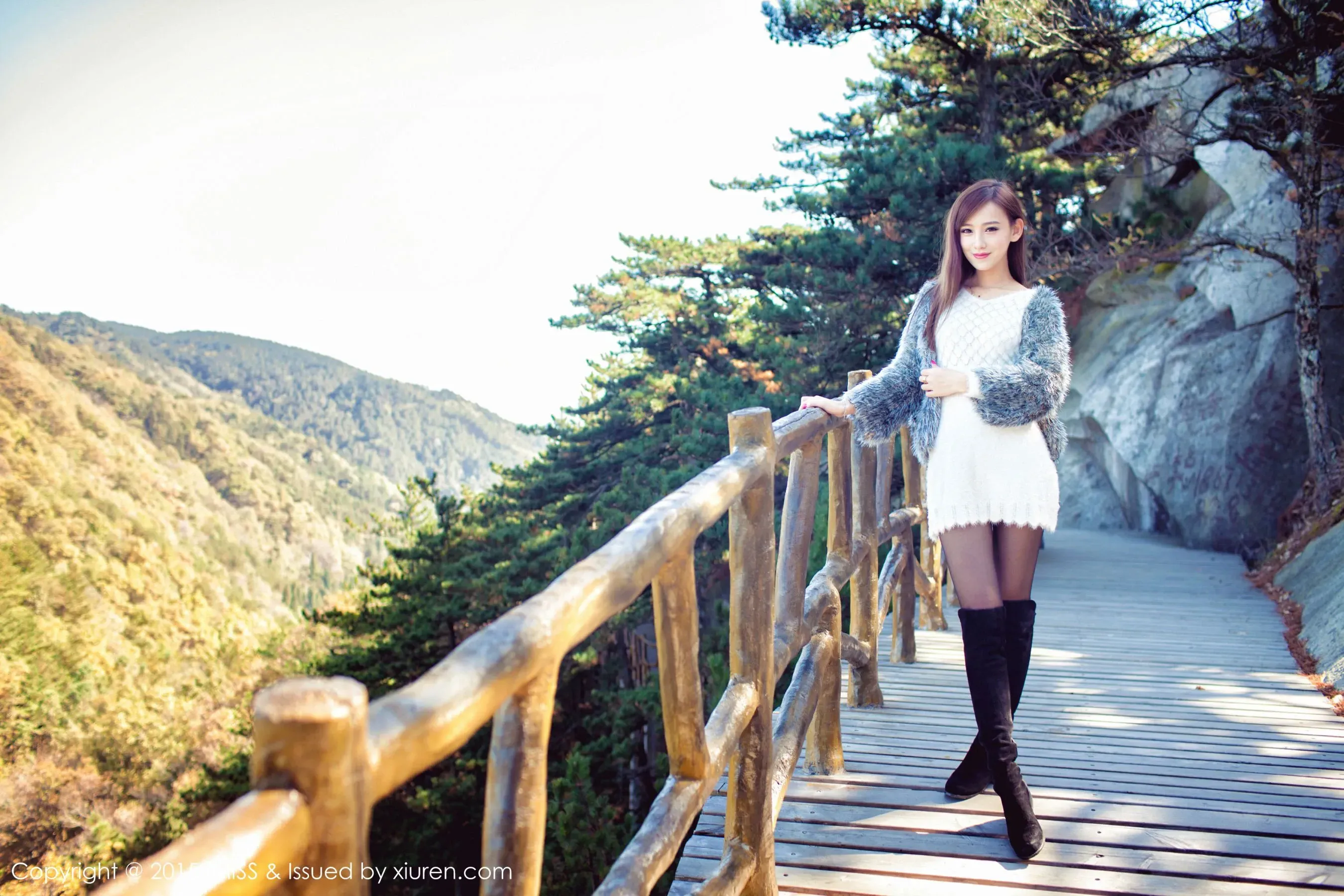  李玉洁Daisy《武汉大别山薄刀峰旅拍》 爱蜜社IMiss Vol.040第2张